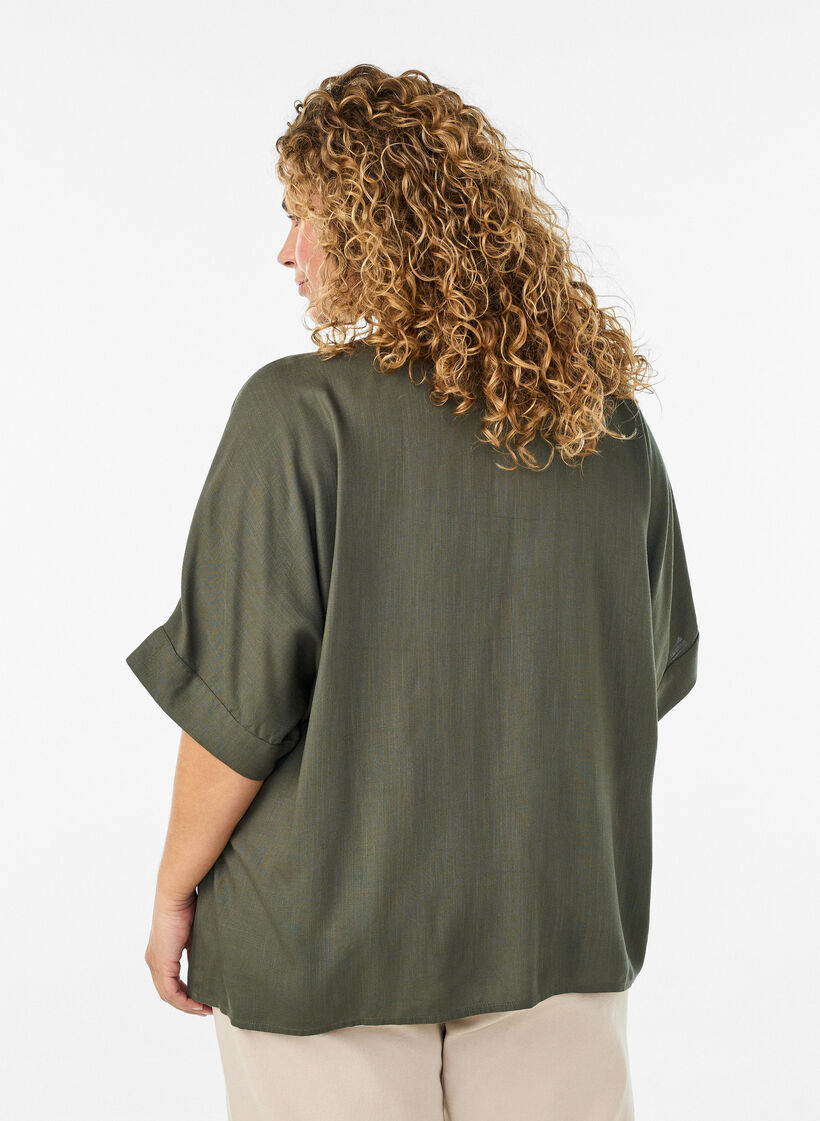 Viscose blouse met crochet detail en knopen, Groen, Model image number 2