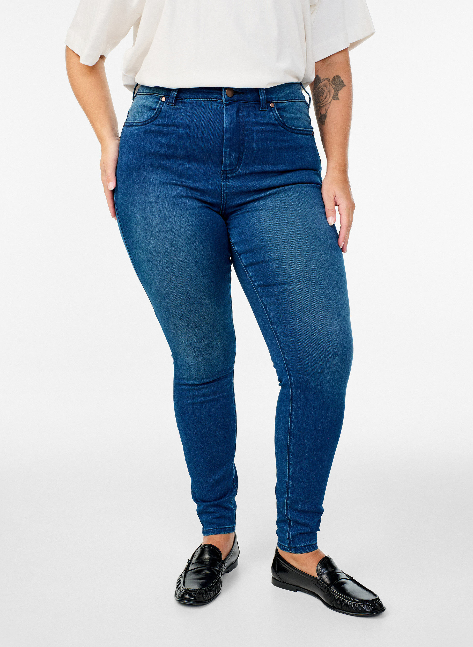 ZizziSuper slim Amy jeans met hoge taille, Blauw, Model image number 2