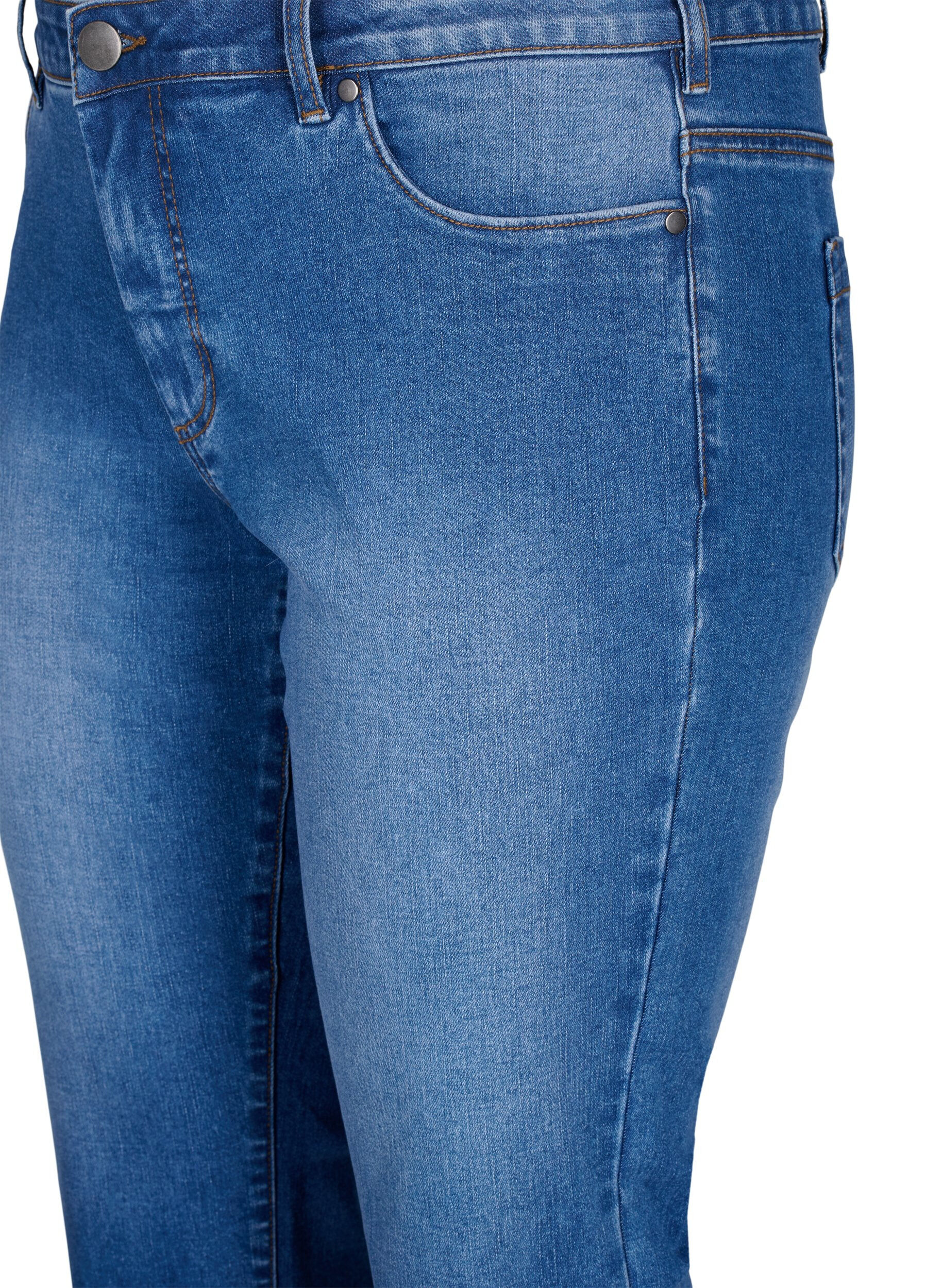 Zizzi Pantacourt Emily coupe slim en denim, Blue Denim, Packshot image number 2