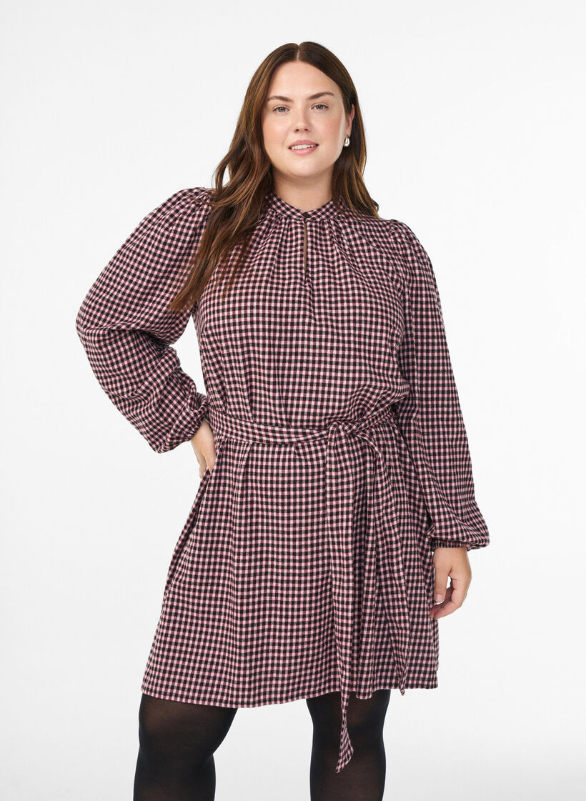 Korte jurk met ruitjes en een strikceintuur, Rood, Model image number 0