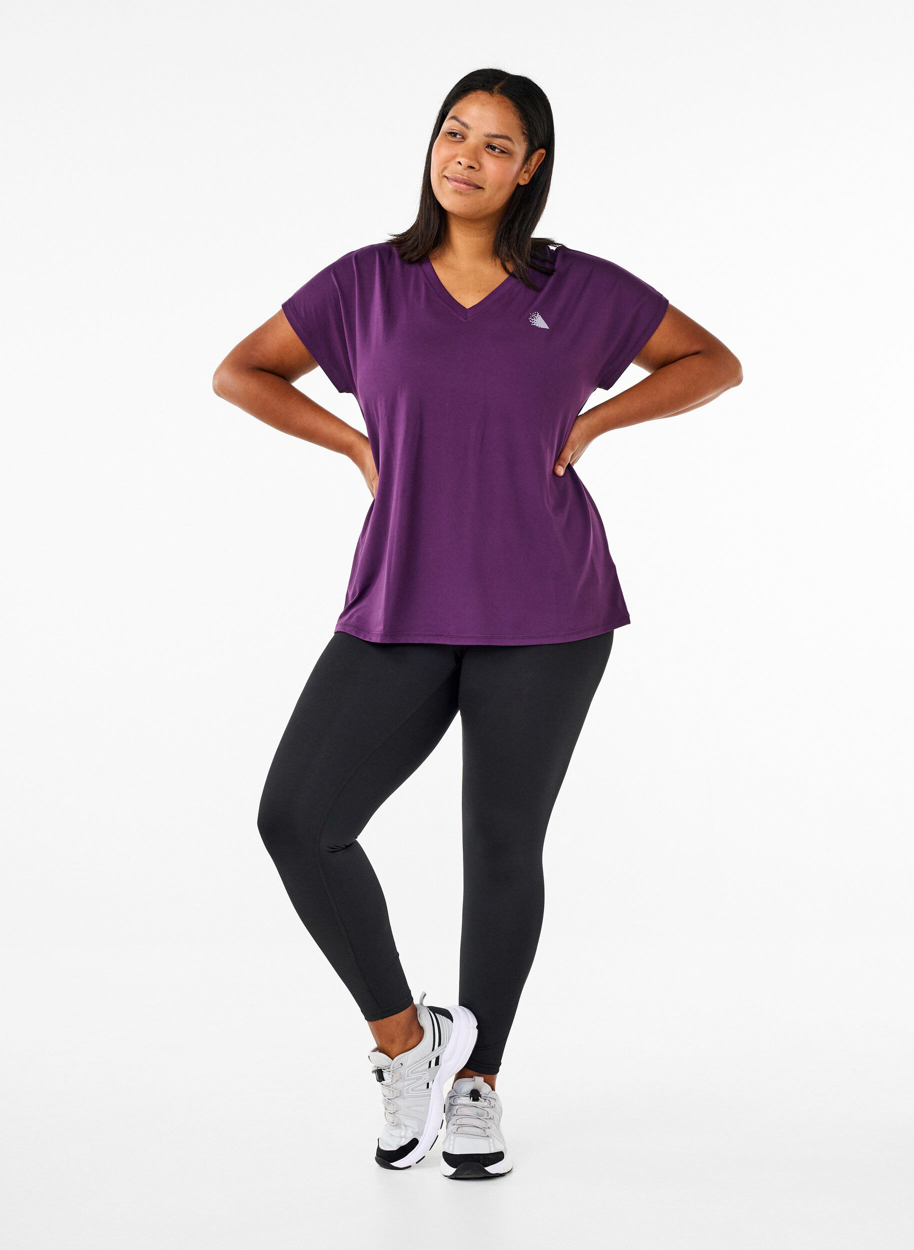 ZizziLosvallend trainings-T-shirt met V-hals, Paars, Model image number 1