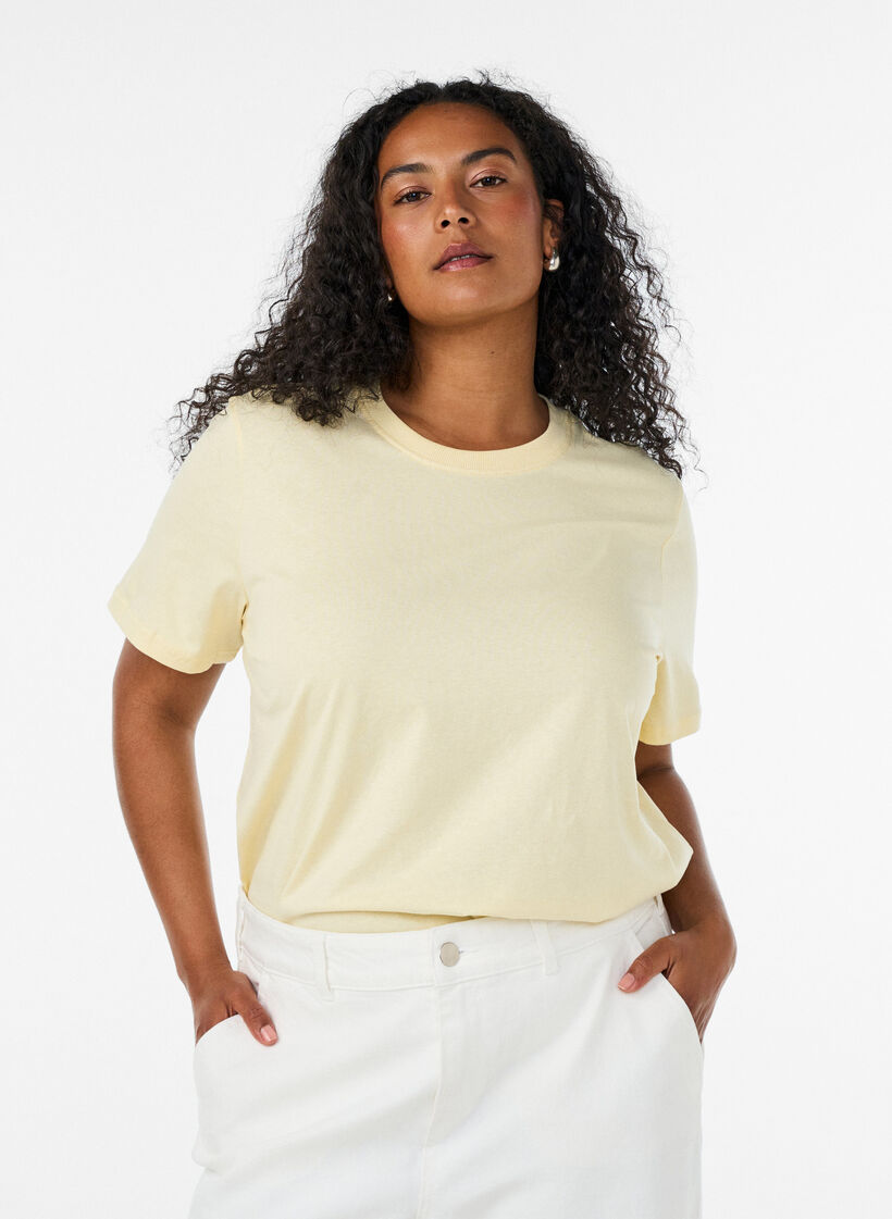Basic katoenen T-shirt met ronde hals, Geel, Model image number 0