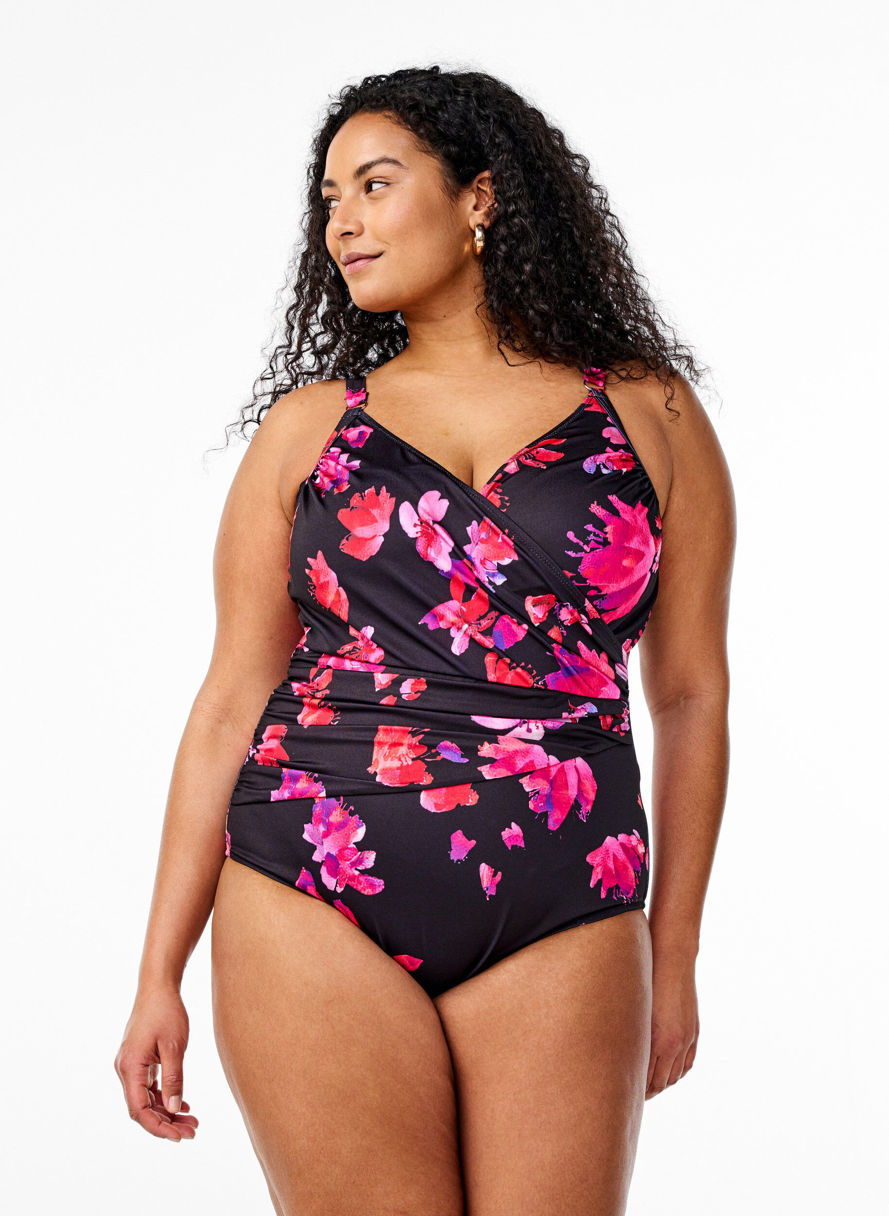 Badpak met drapering en wikkel-effect, Zwart, Model