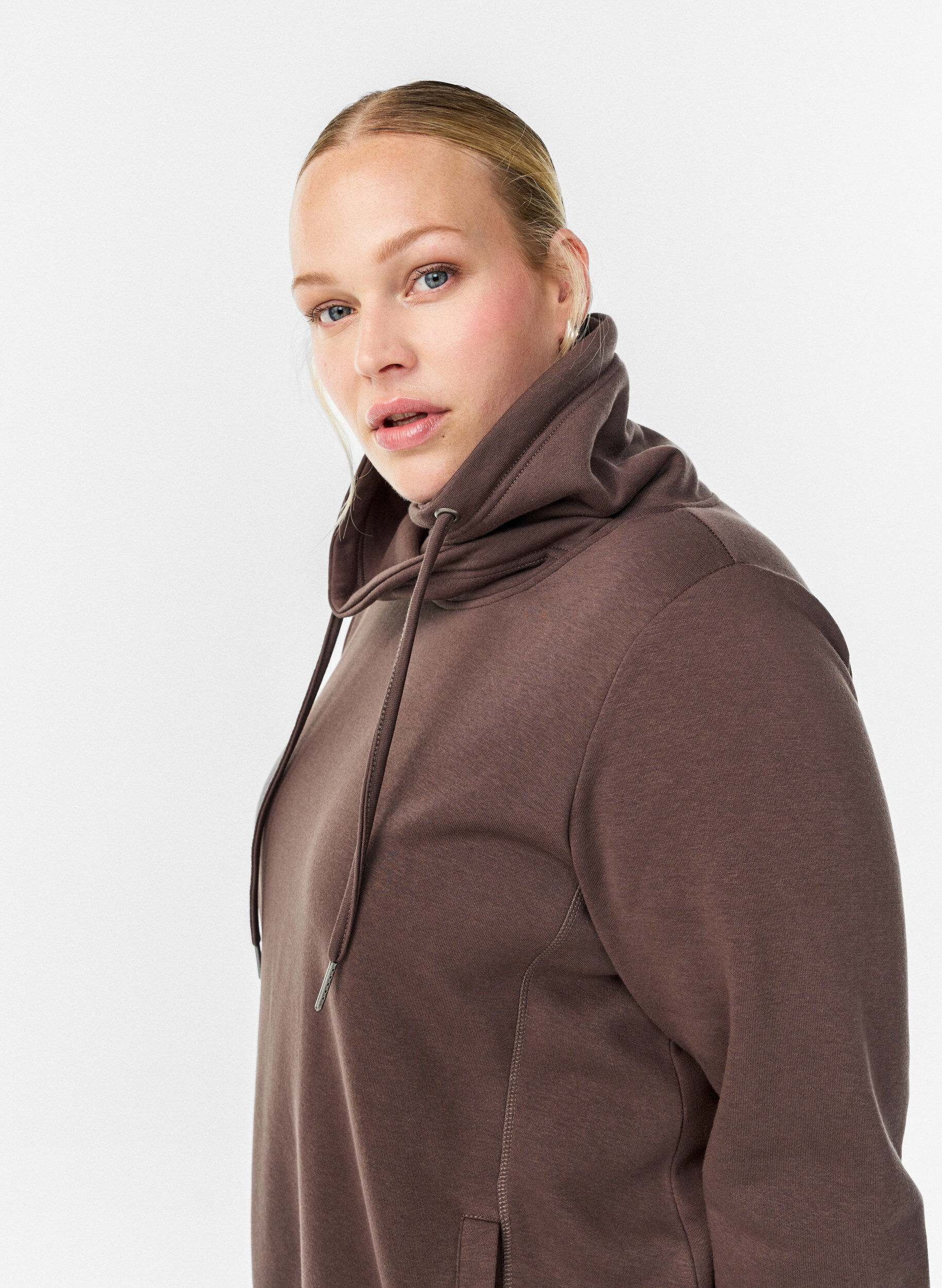 ZizziSweatshirt met hoge kraag en zakken, Bruin, Image image number 0