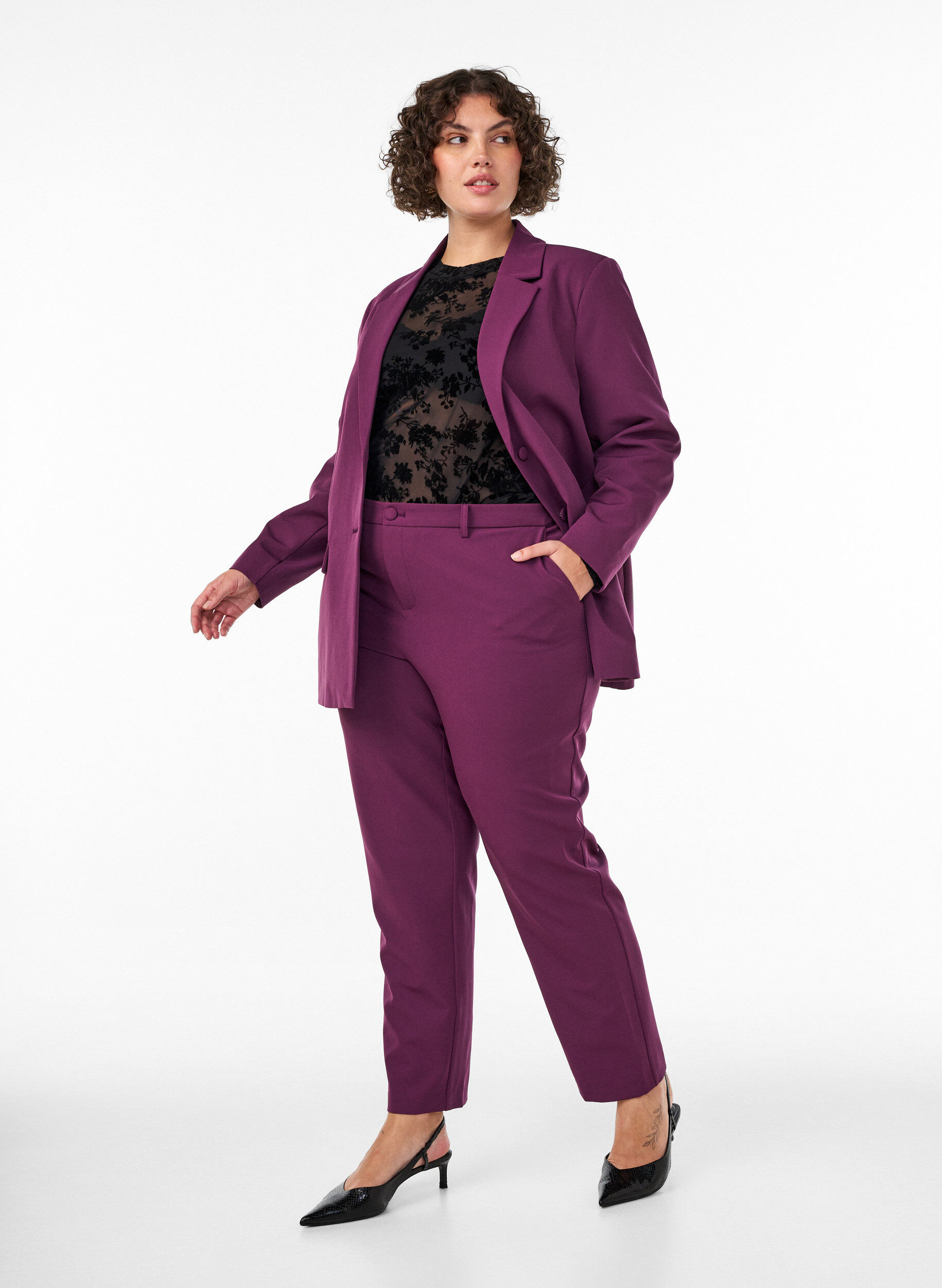 Broek met zakken en rechte pijpen, Paars, Model