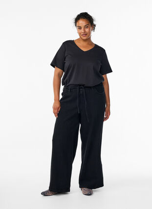 ZizziLosse pasvorm jeans met een elastische tailleband en een trekkoord, Black Wash, Model image number 0