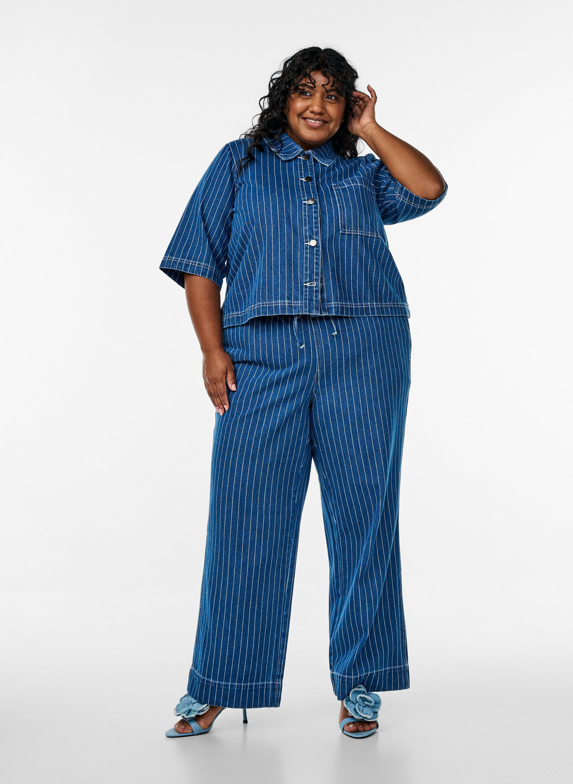 Denim jeans met wijde pijpen en strepen, Blauw, Model