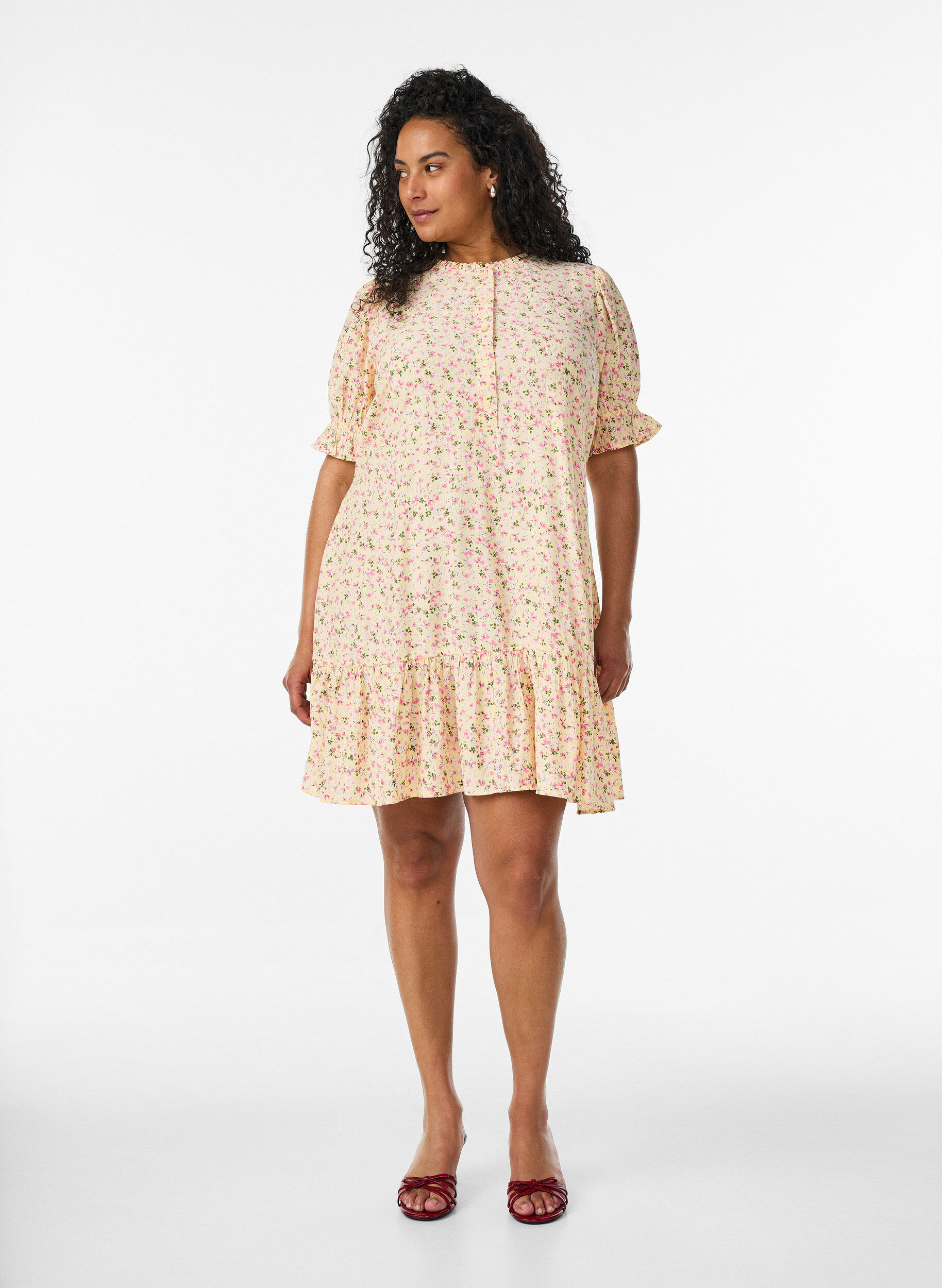 ZizziKorte viscose jurk met ruchesdetails, Geel, Model image number 1