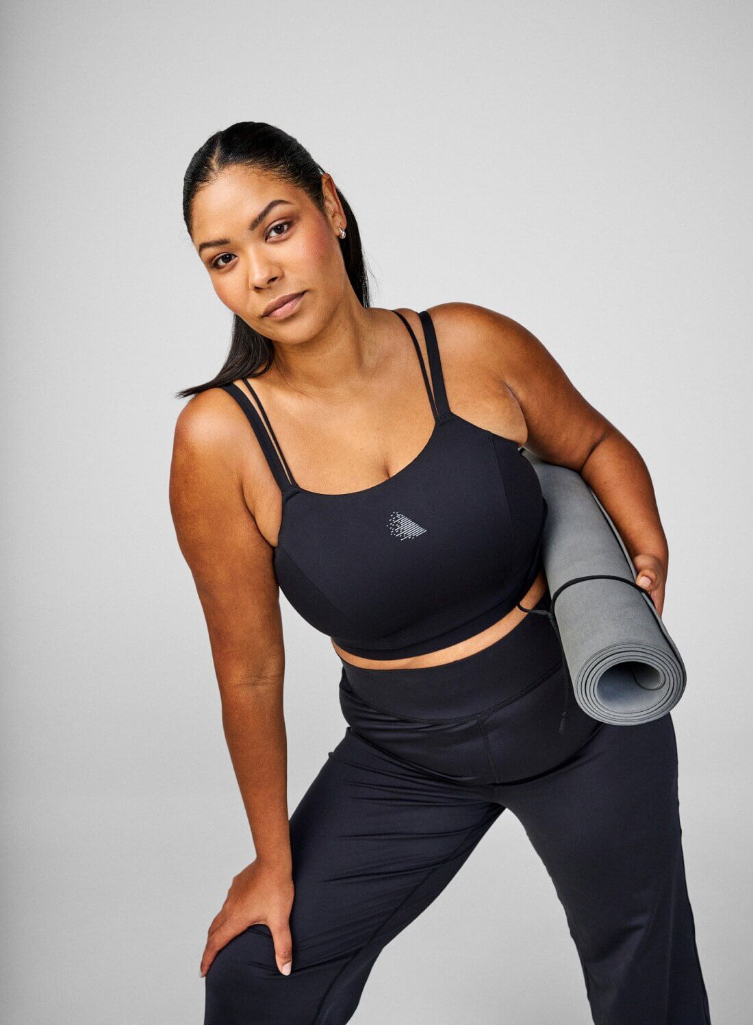 Sportbeha met kruisdetail op de rug, , Model