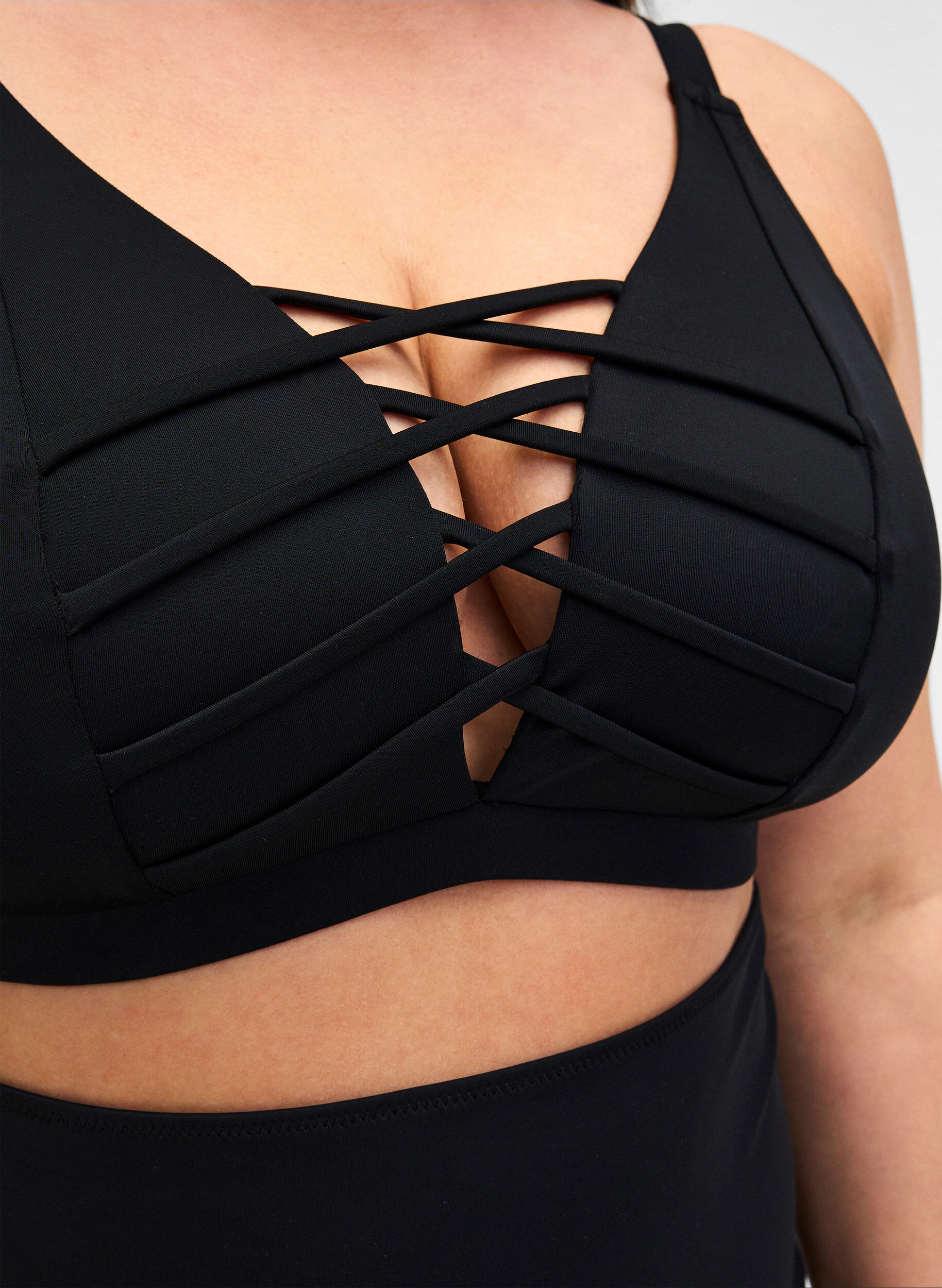 ZizziBikini top, Zwart, Model image number 3