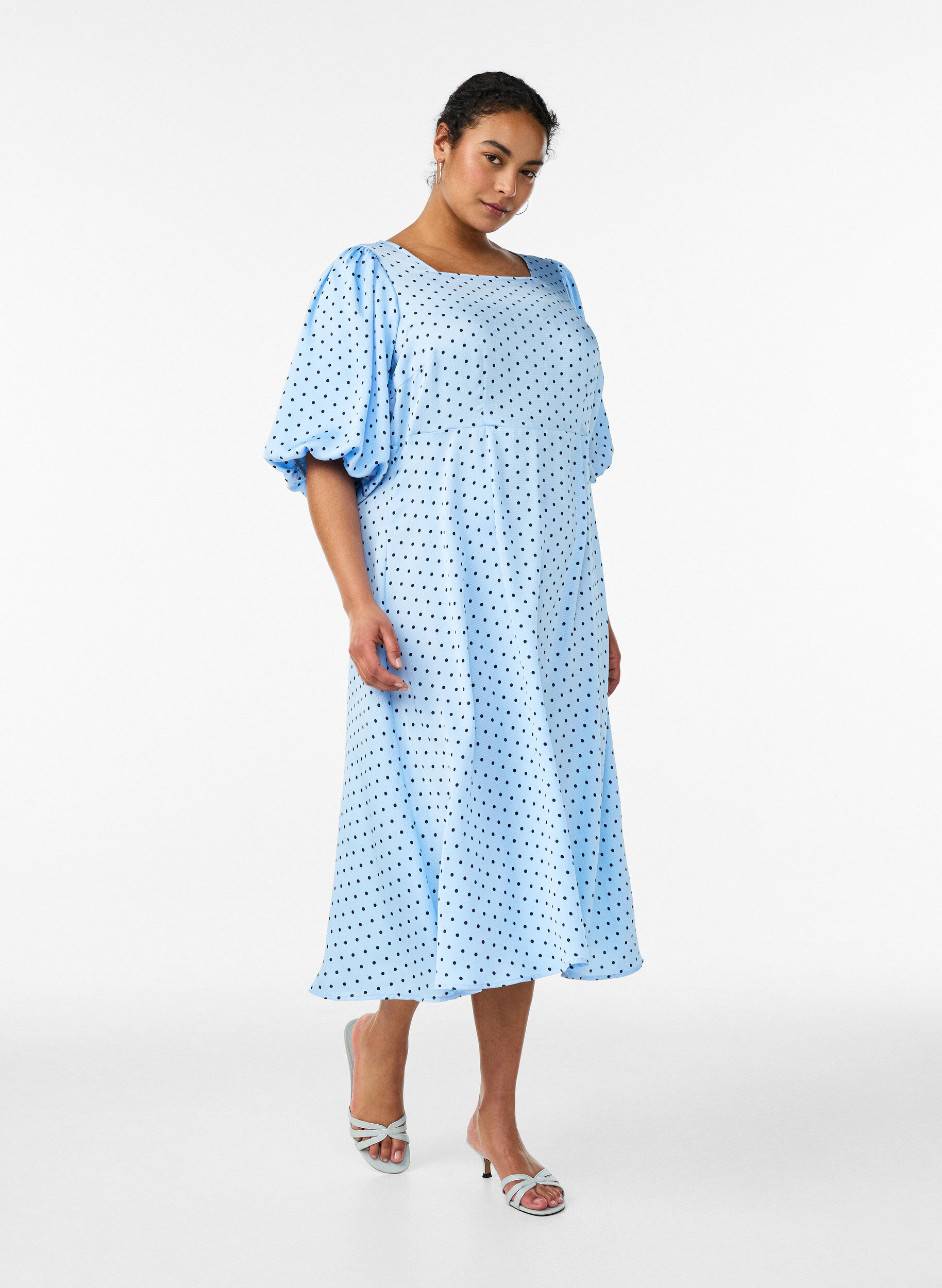 Robe midi &agrave; pois avec encolure carr&eacute;e, Bleu Clair, Model