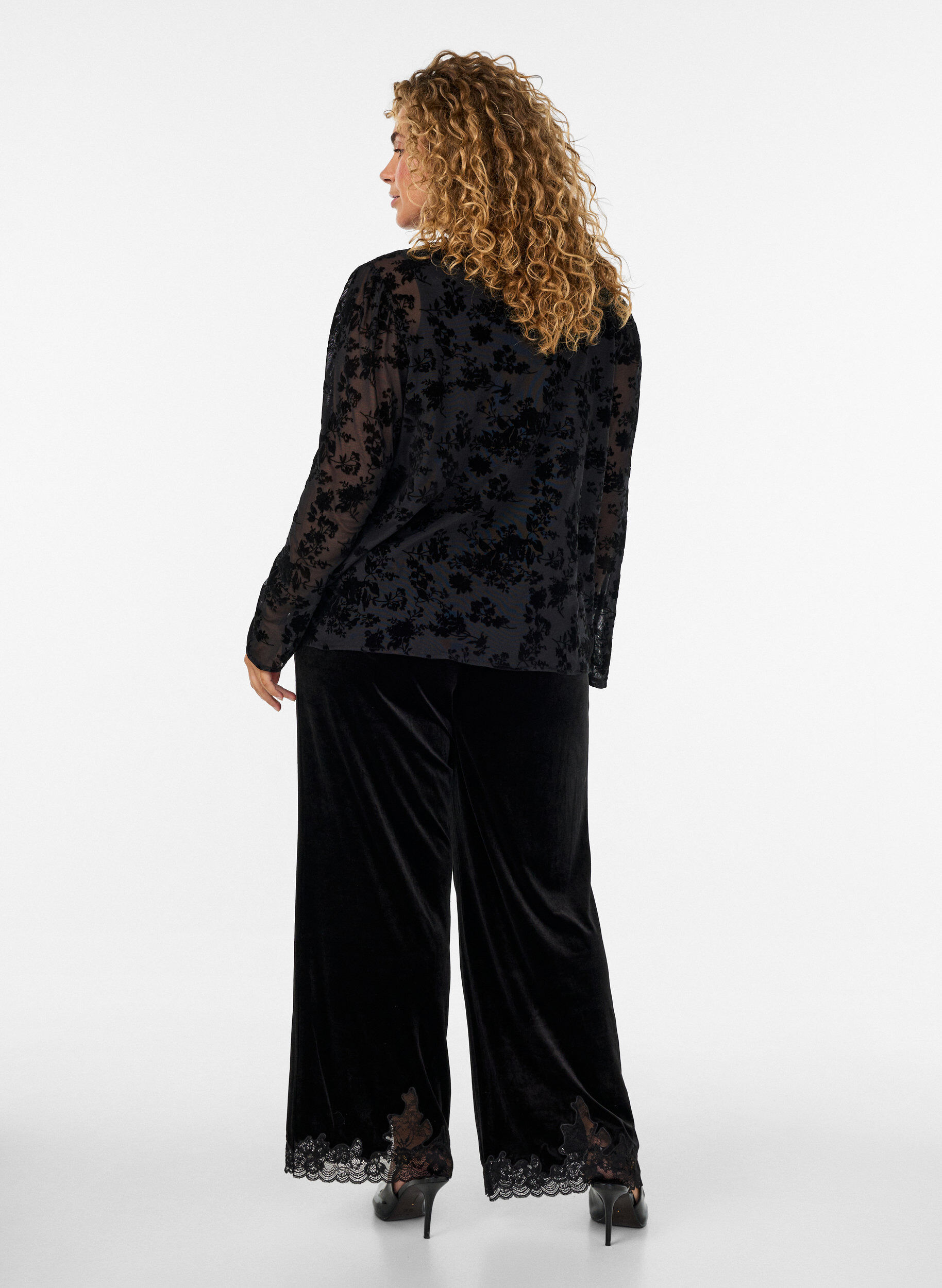 ZizziFluwelen broek met kanten rand en wijde pijpen, Zwart, Model image number 2