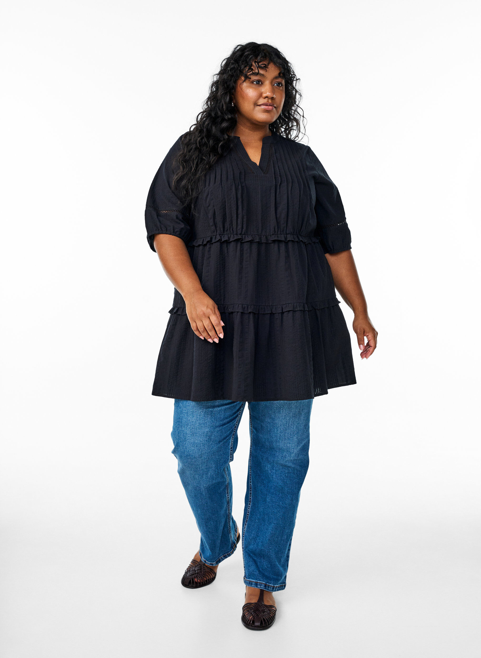 ZizziA-vormige tuniek met ruches, Zwart, Model image number 1