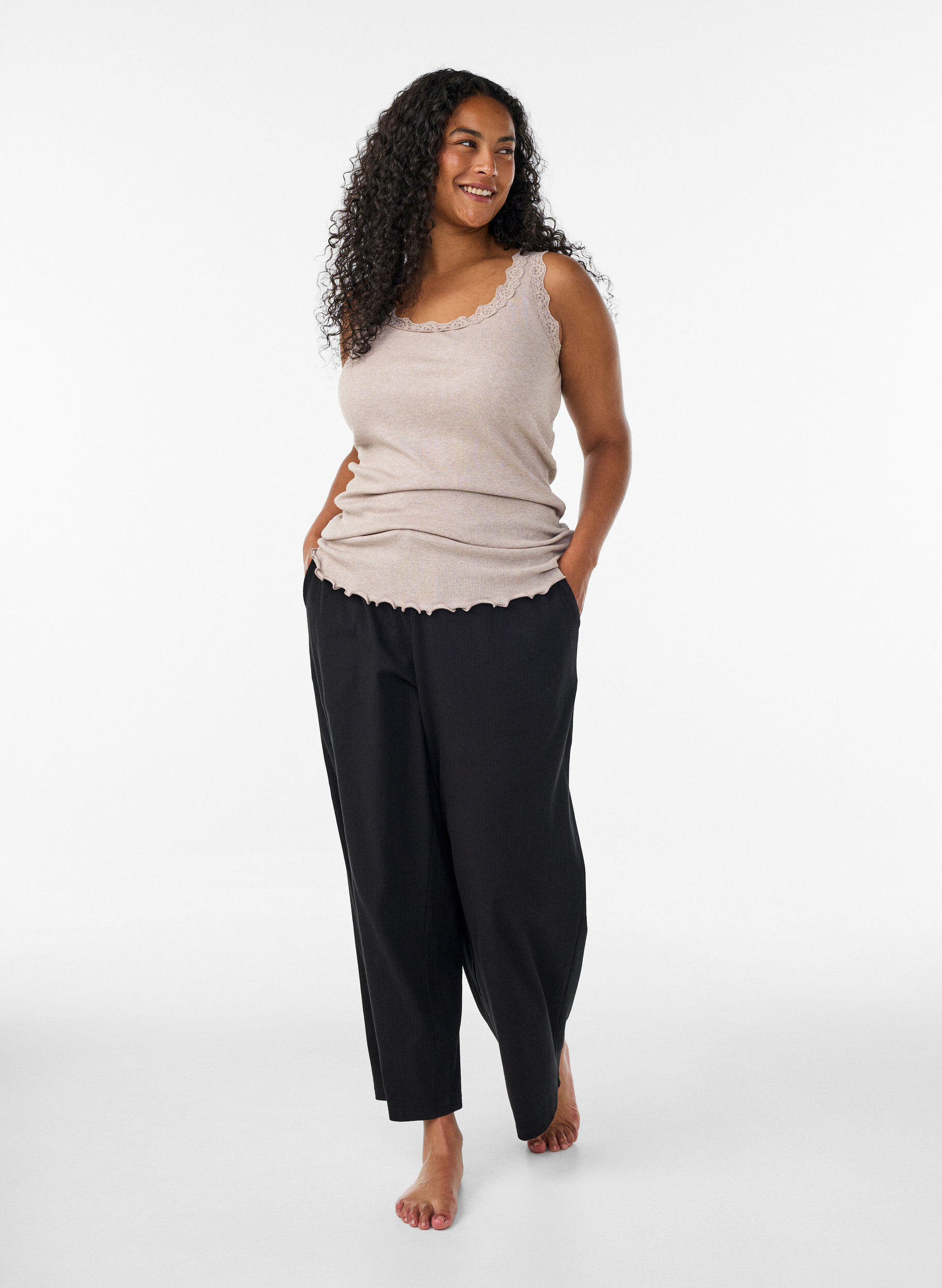 ZizziGeribde top met kanten afwerking, Beige, Model image number 1