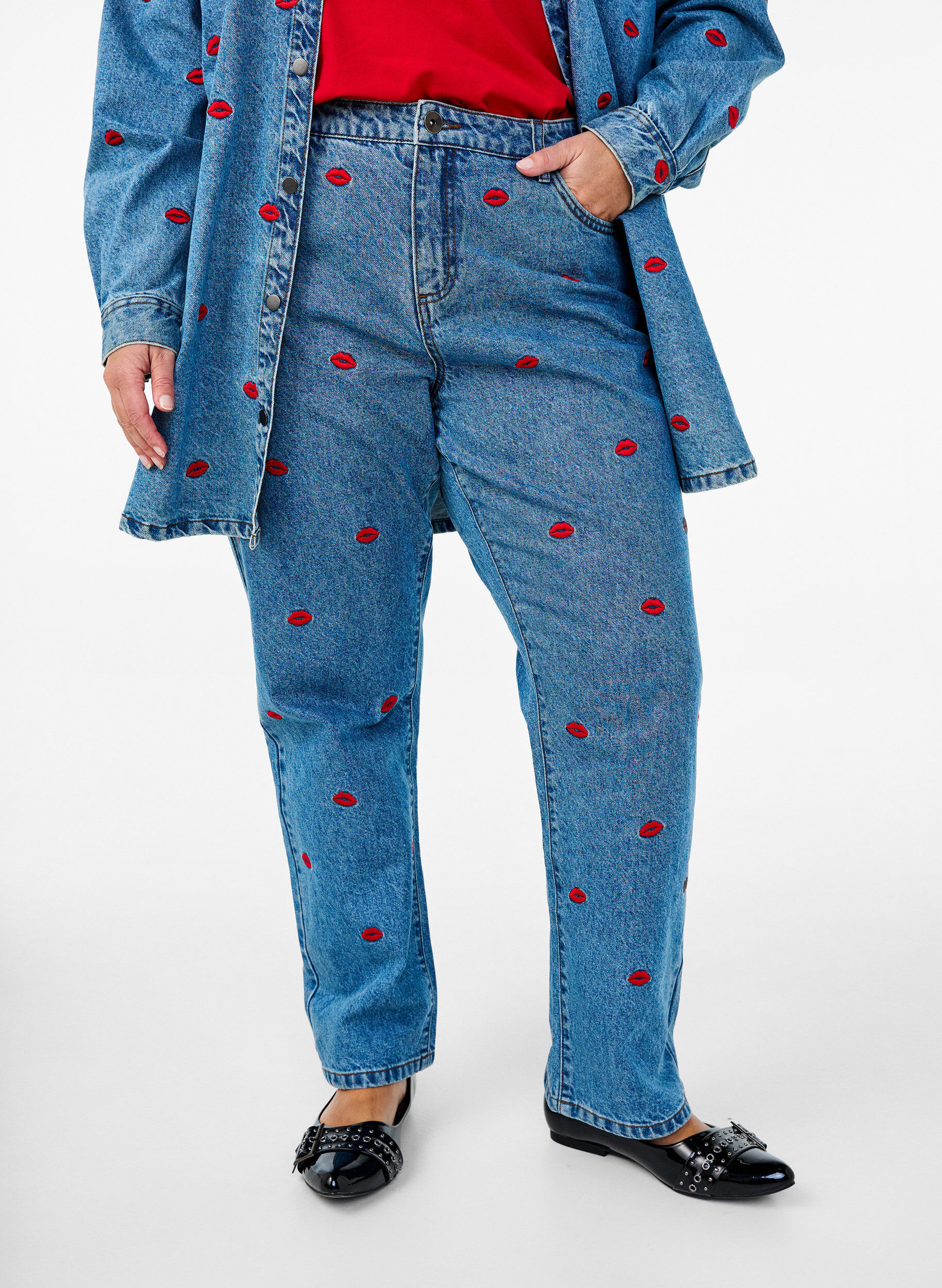 ZizziHoge taille Gemma jeans met lippen, Blauw, Model image number 2