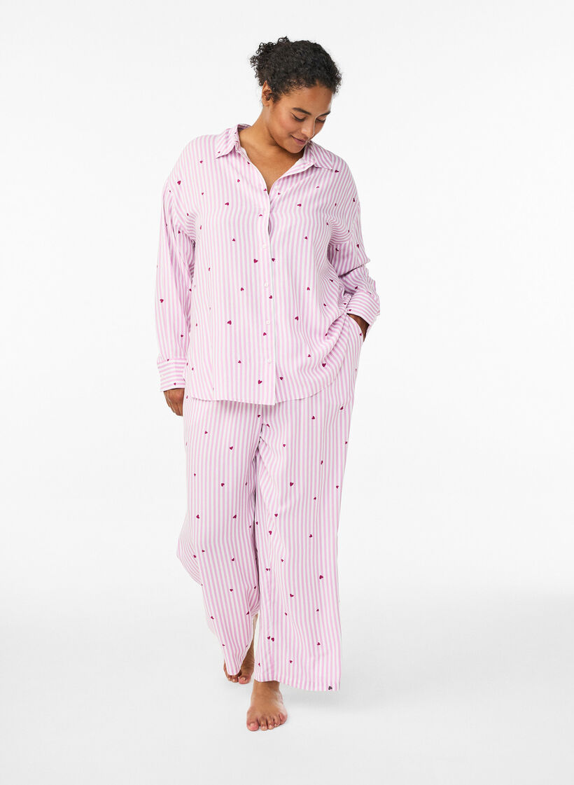 Losse nachtborek met strepen en hartjes, Roze, Model image number 0