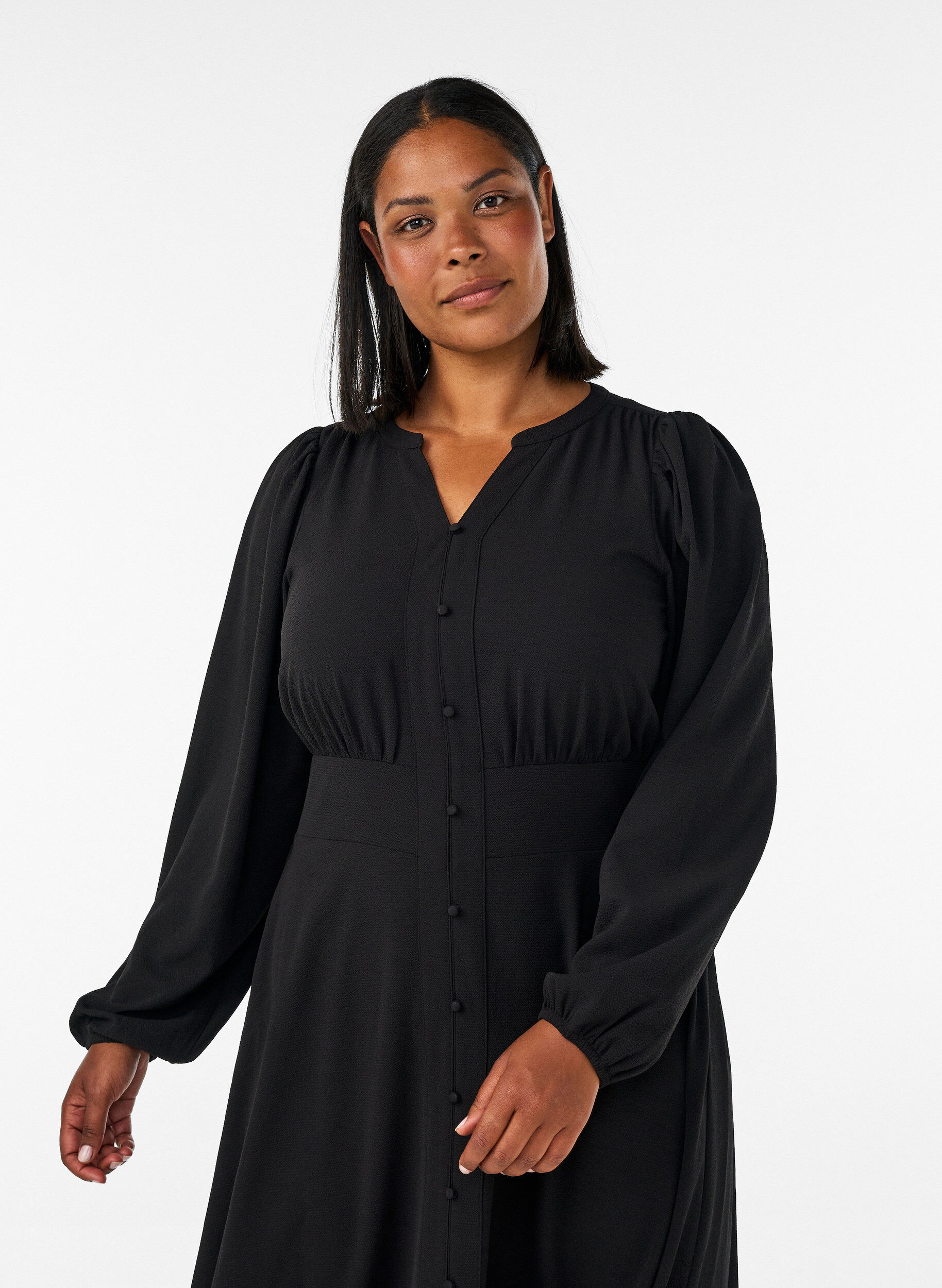 ZizziMidi-jurk met smock en decoratieve knopen, Zwart, Model image number 2