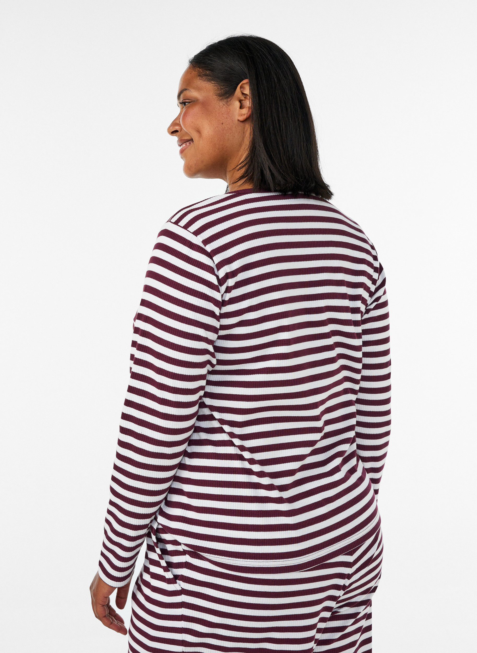 ZizziNachtbovenstuk met lange mouwen in geribde jersey met strepen, Rood, Model image number 2