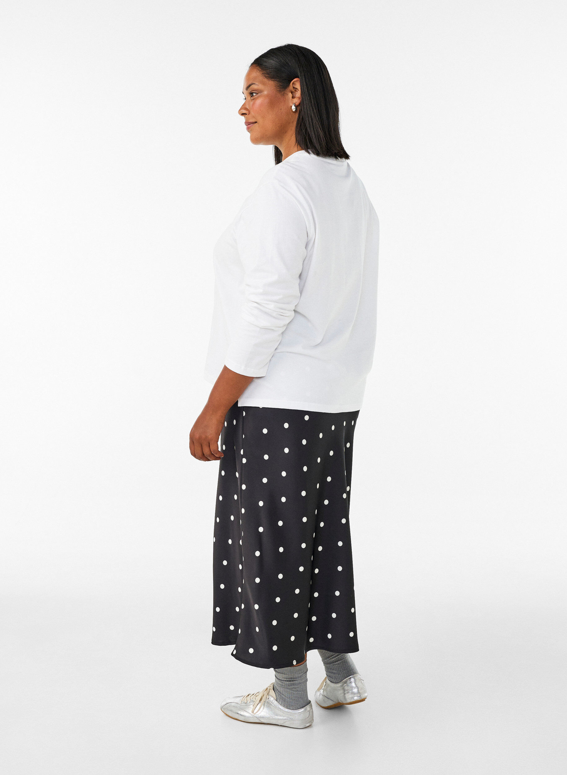 ZizziSatijnen midi rok, Zwart, Model image number 1