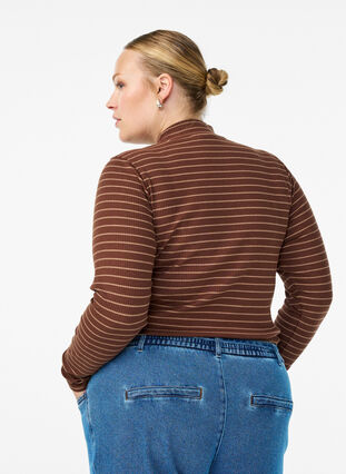 ZizziGeribde gestreepte jersey blouse met een hoge hals, F. Fudge Caribou, Model image number 1