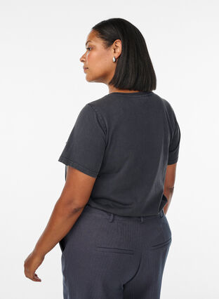ZizziT-shirt in biologische katoen met een gewassen look, Grey Washed, Model image number 2