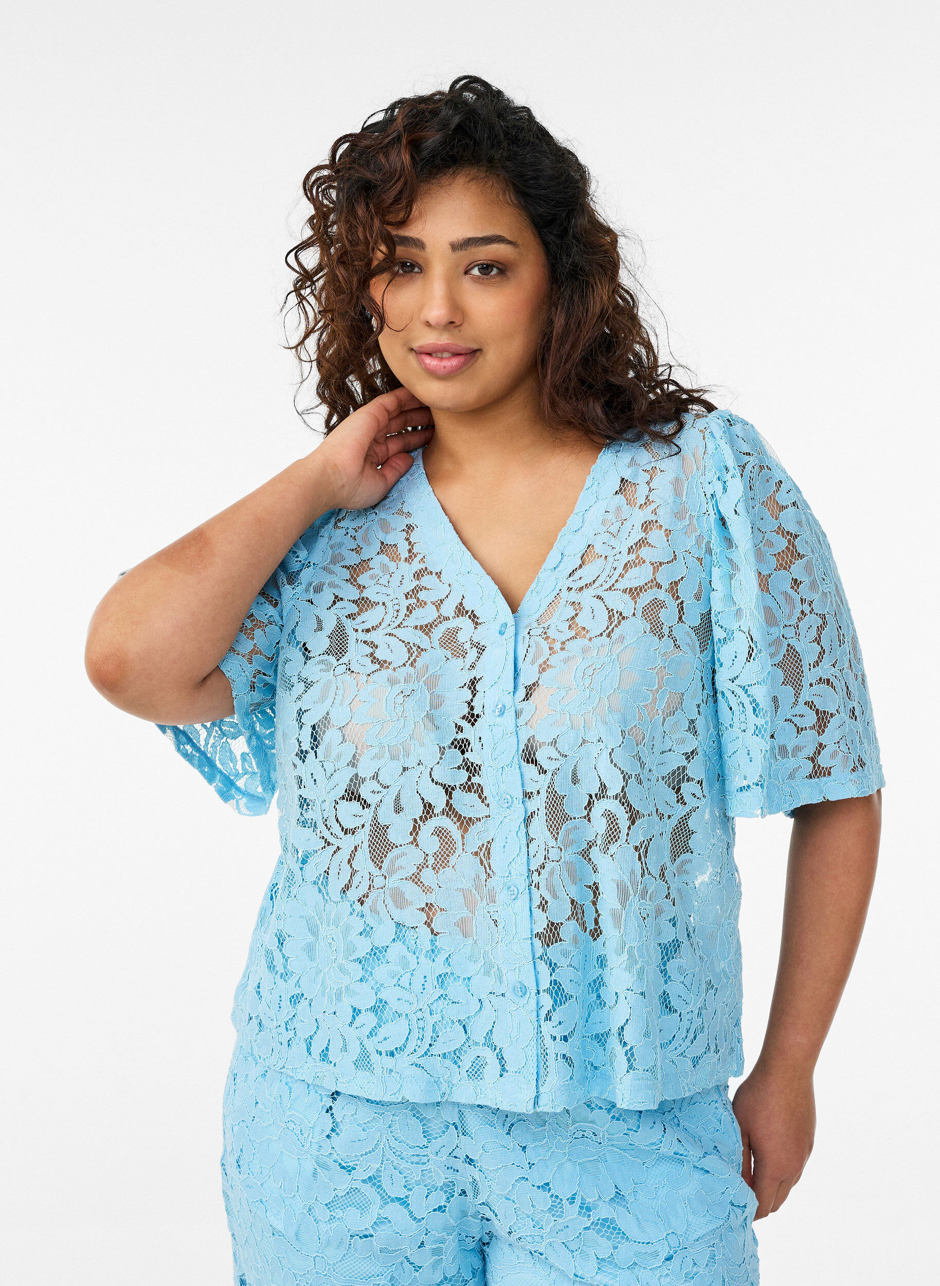 Kanten blouse met korte mouwen en V-hals, Blauw, Model