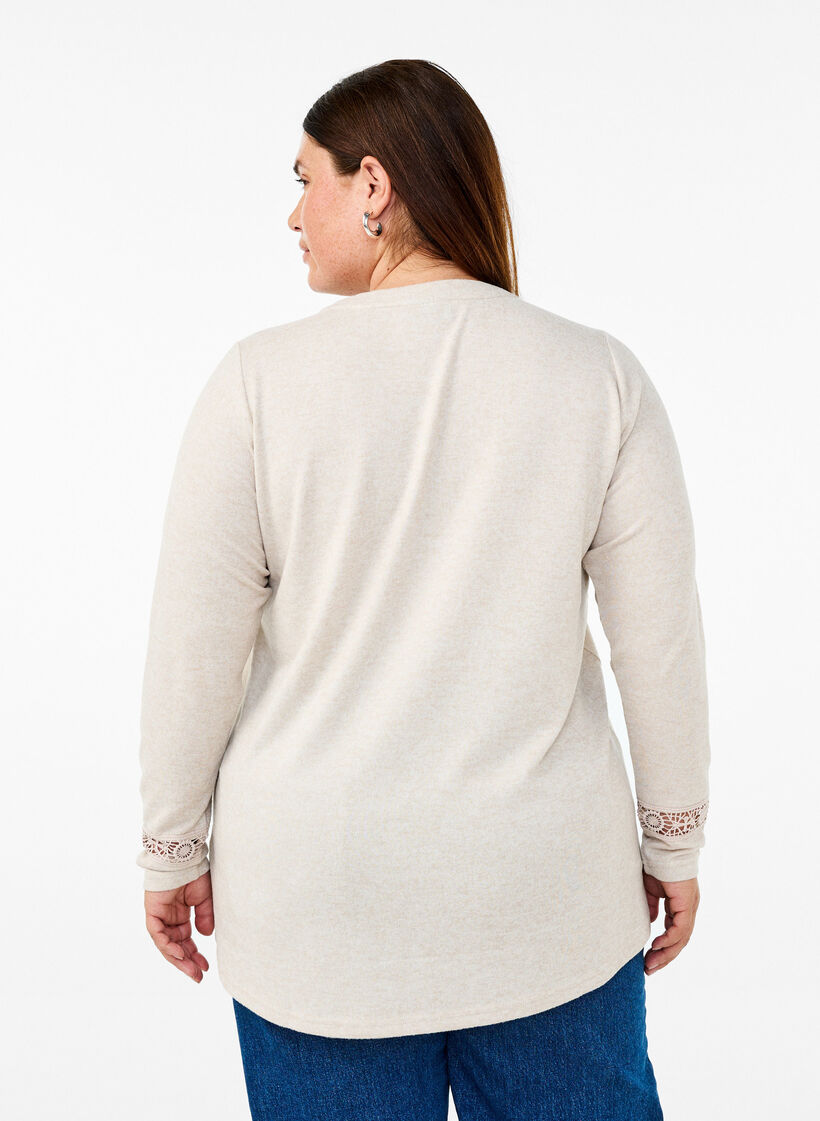 Blouse met geborduurde details en lange mouwen, Beige, Model image number 2