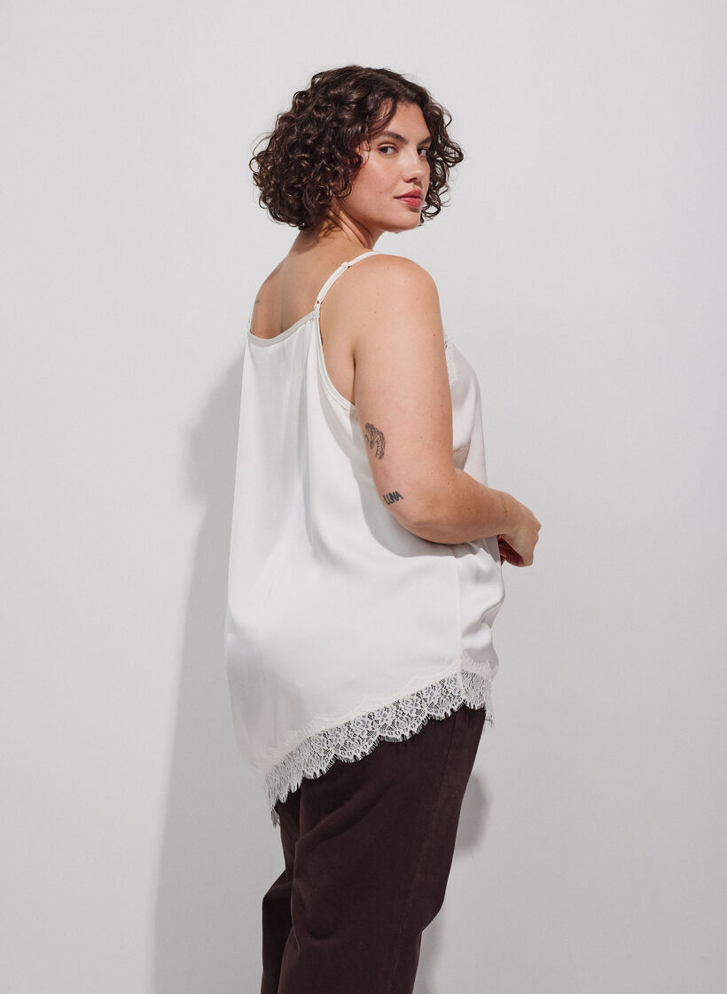 Top &agrave; fines bretelles avec dentelle et ourlet asym&eacute;trique, Vanille, Model image number 2