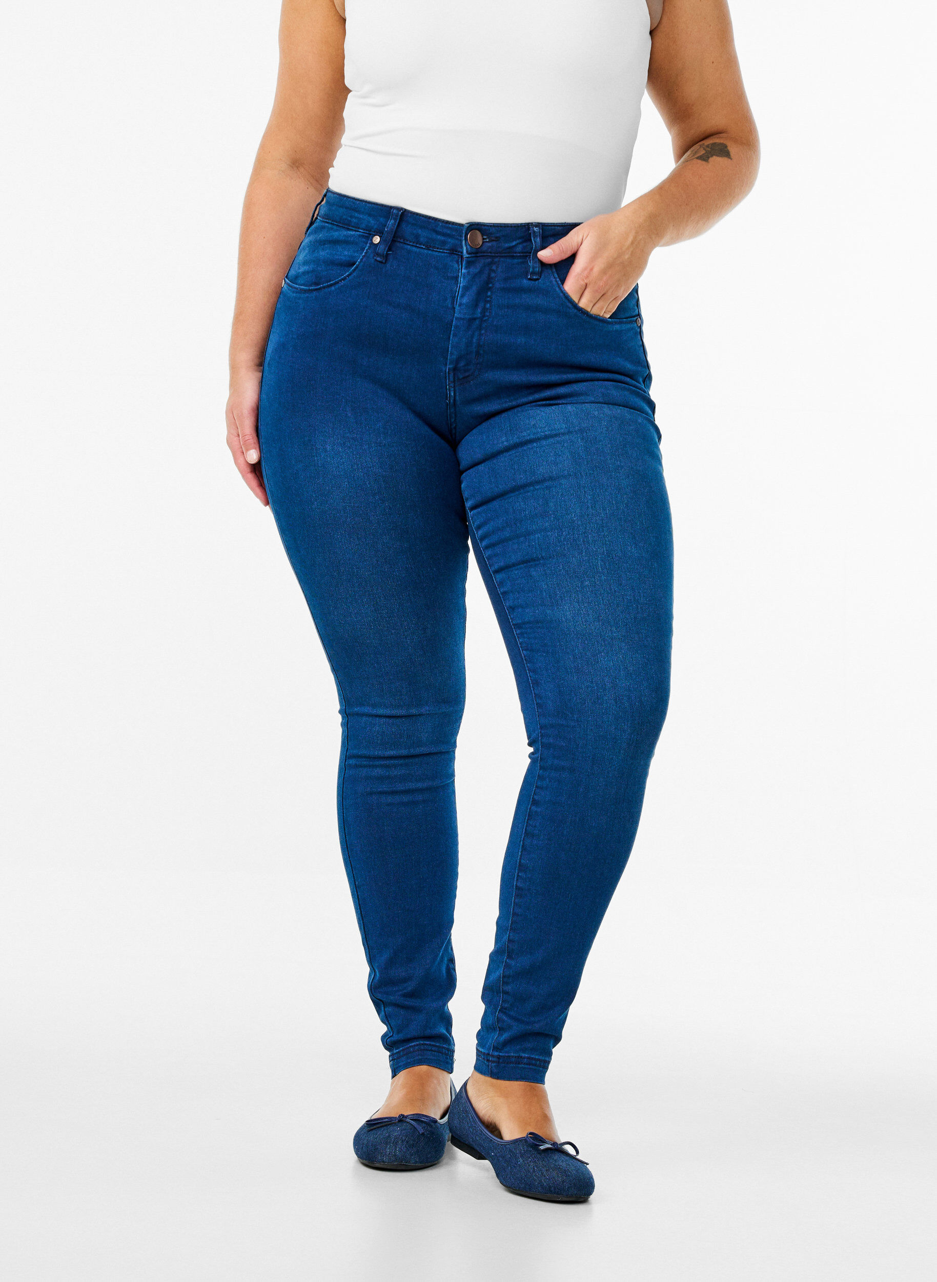 ZizziSuper slim Amy jeans met hoge taille, Blue Denim, Model image number 2