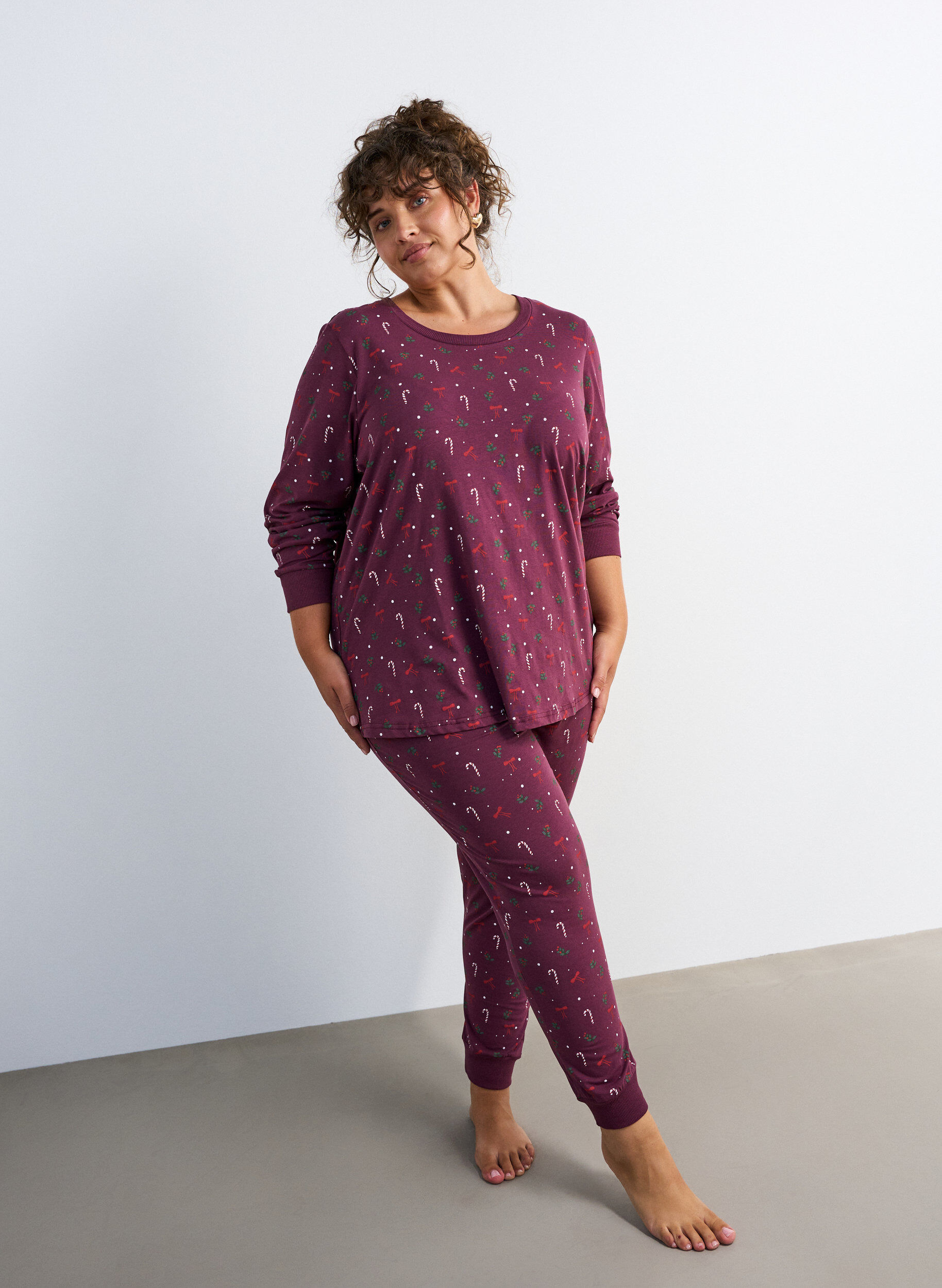 ZizziBedrukte pyjamabroek, Donker Bordeaux, Model image number 0