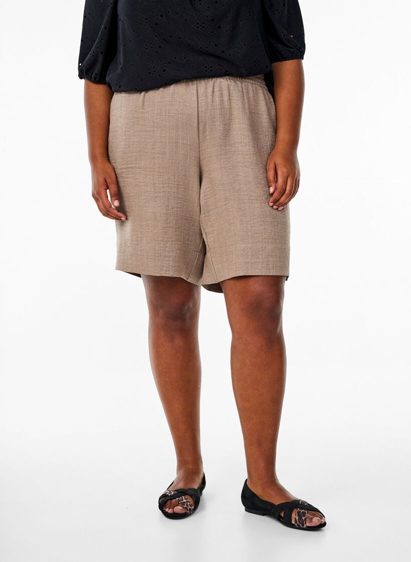 Korte broek met zakken en hoge taille, Bruin, Model image number 3