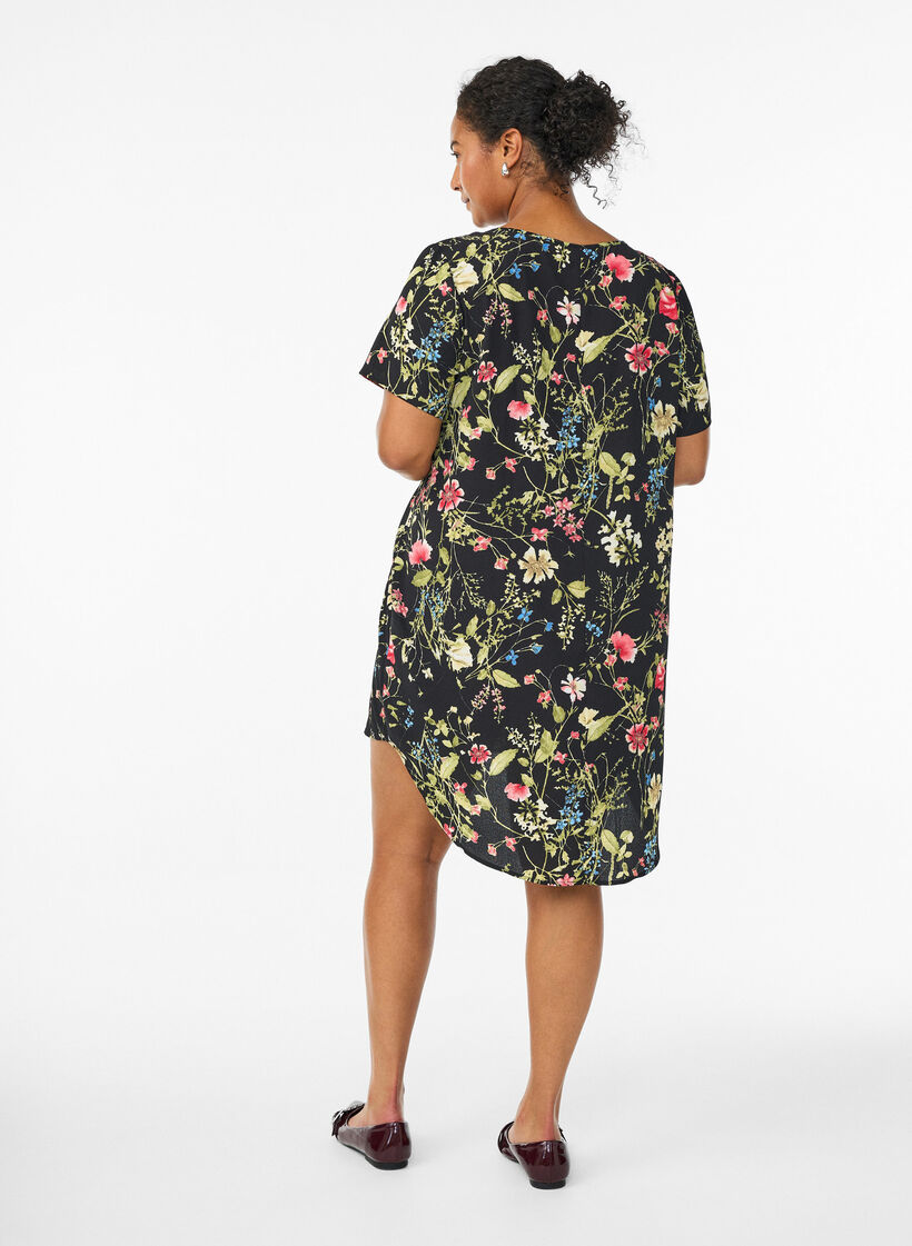 Robe &agrave; manches courtes avec imprim&eacute;, Noir, Model image number 2