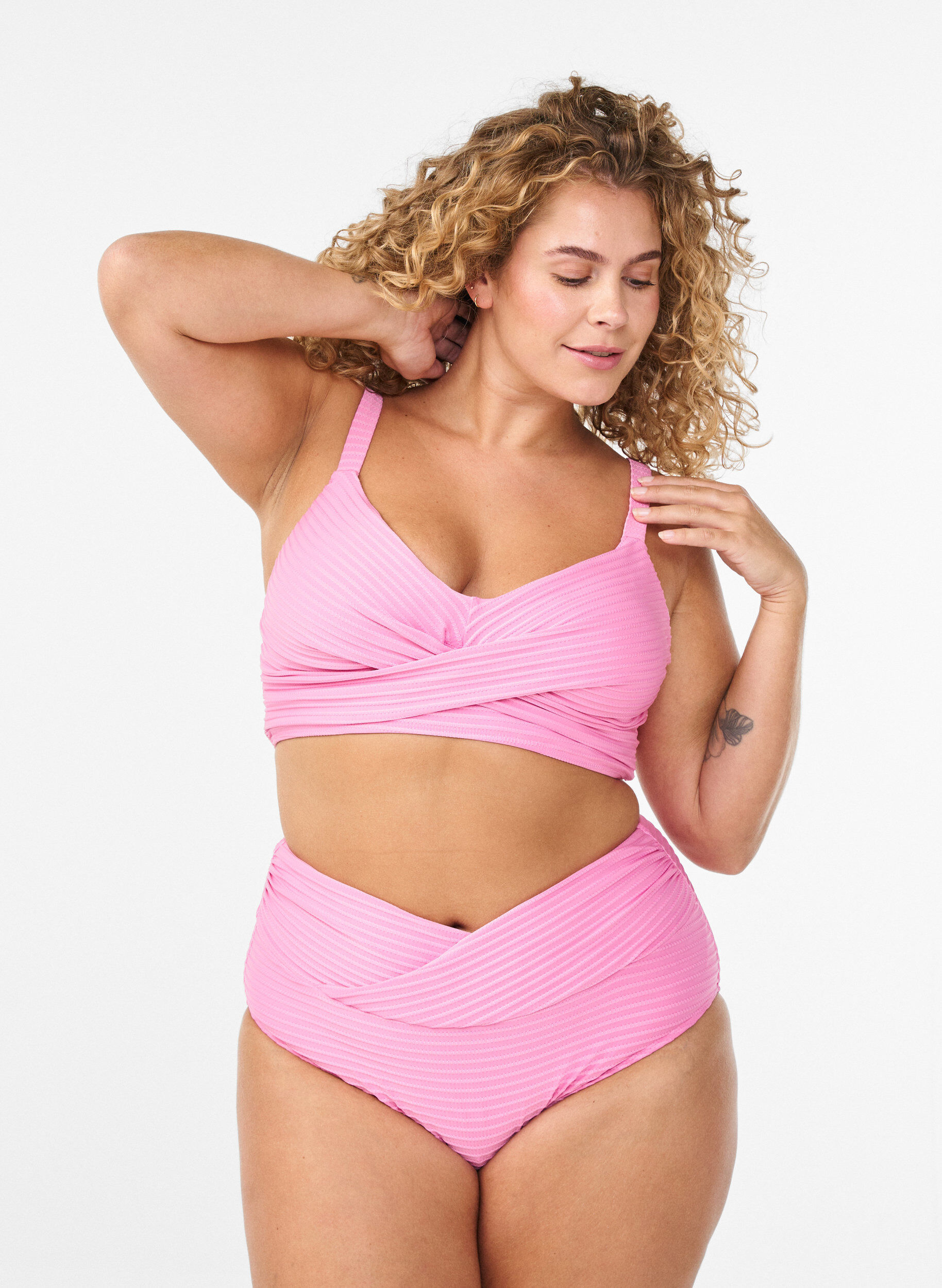 Bikinibroekje met hoge taille en gekruiste bandjes, Roze, Model