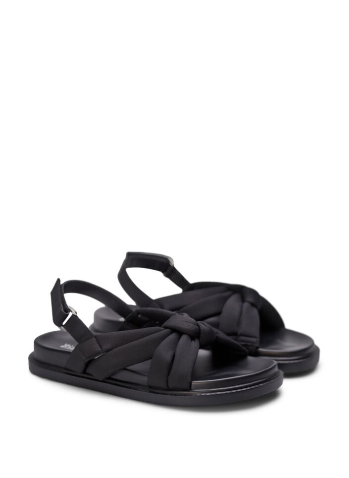 Sandaal met brede pasvorm en knoopdetail, Black, Packshot