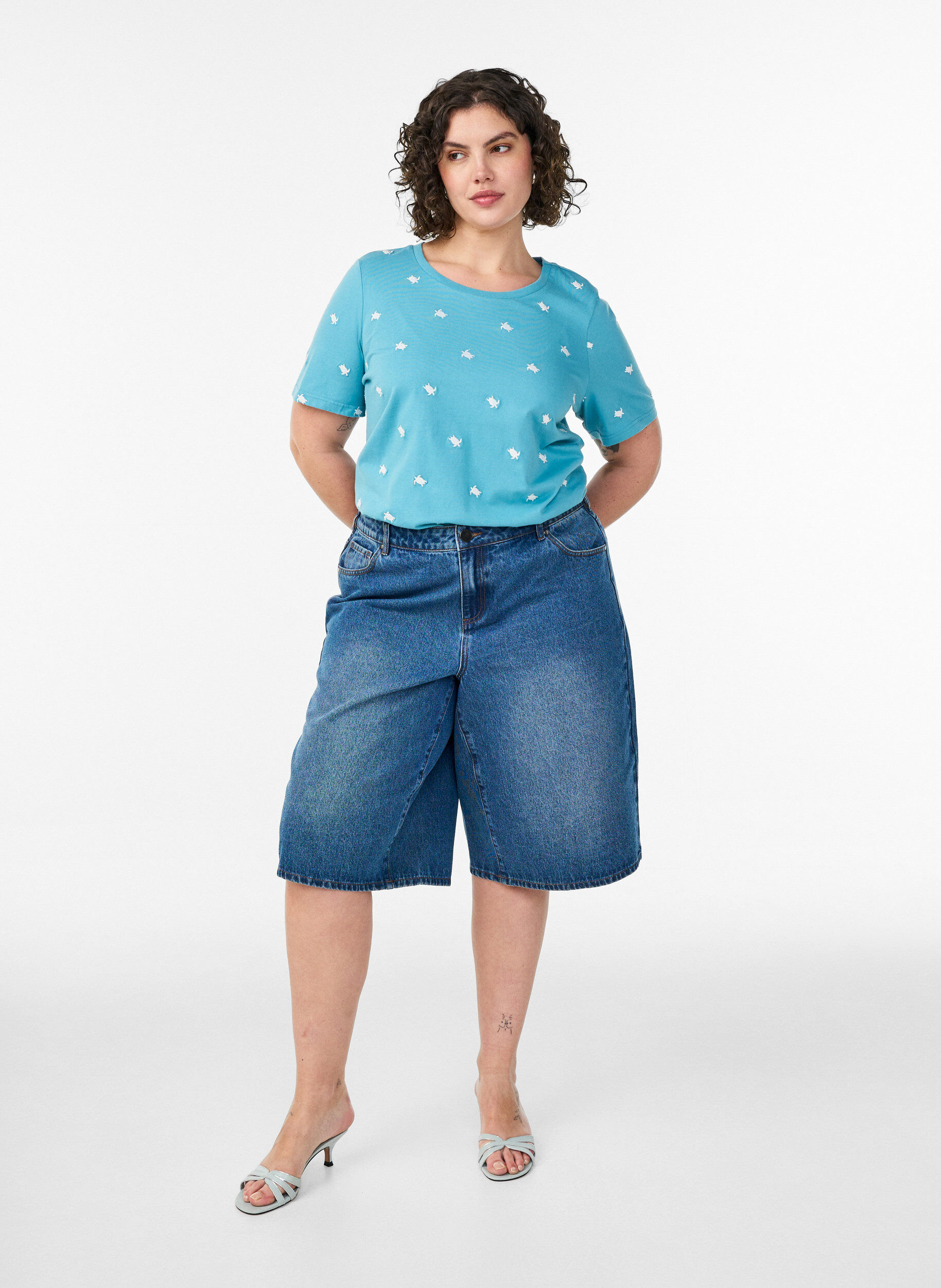 ZizziT-shirt in biologisch katoen met geborduurde motieven, Blauw, Model image number 1