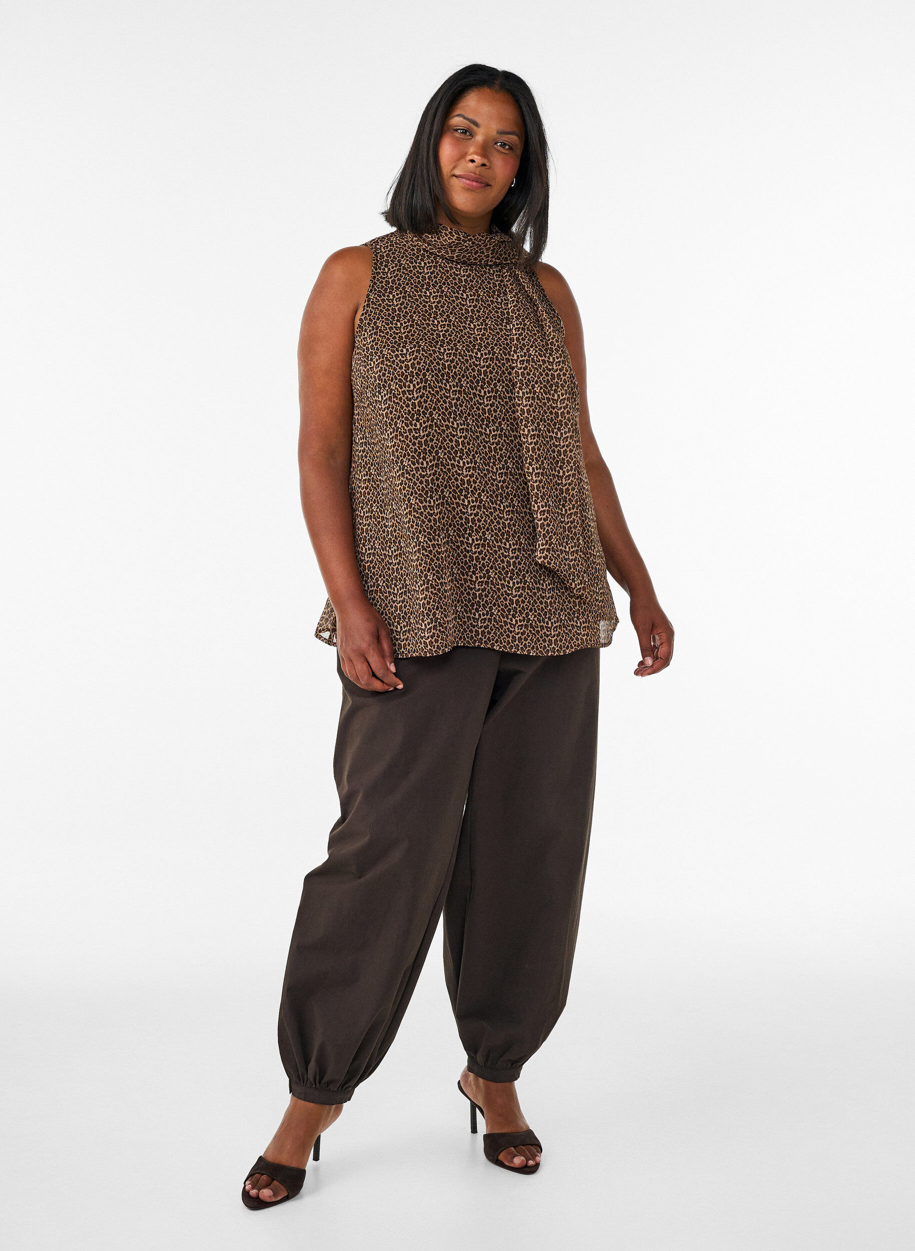 ZizziMouwloze blouse met hoge hals en een strik, Bruin, Model image number 1