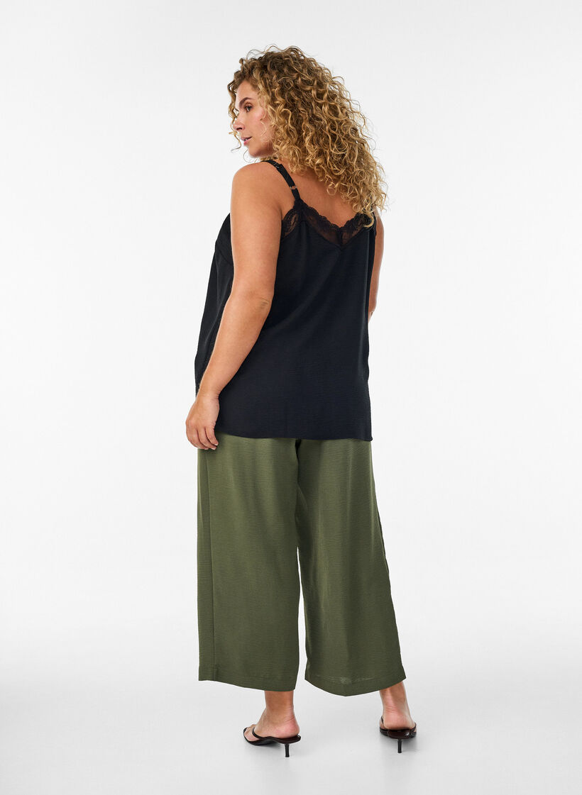 Jupe-culotte taille haute avec dos &eacute;lastiqu&eacute;, Vert, Model image number 1