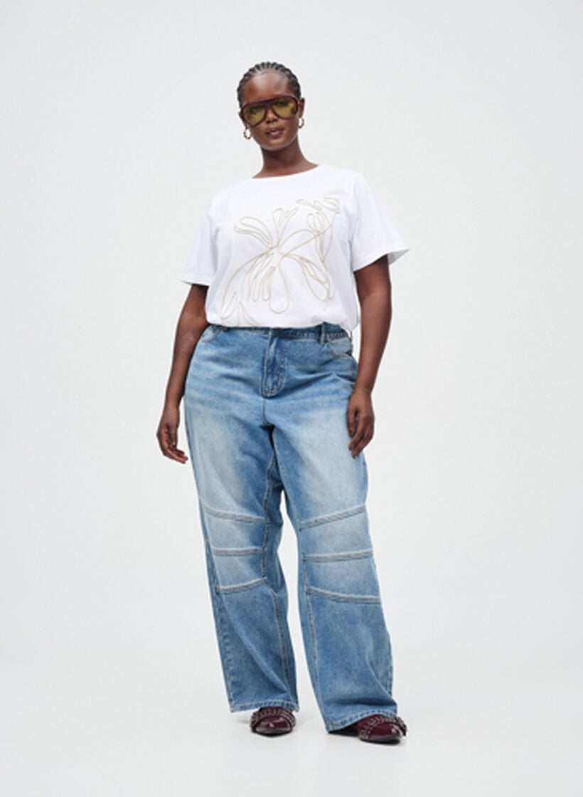 Jeans met details, , Model