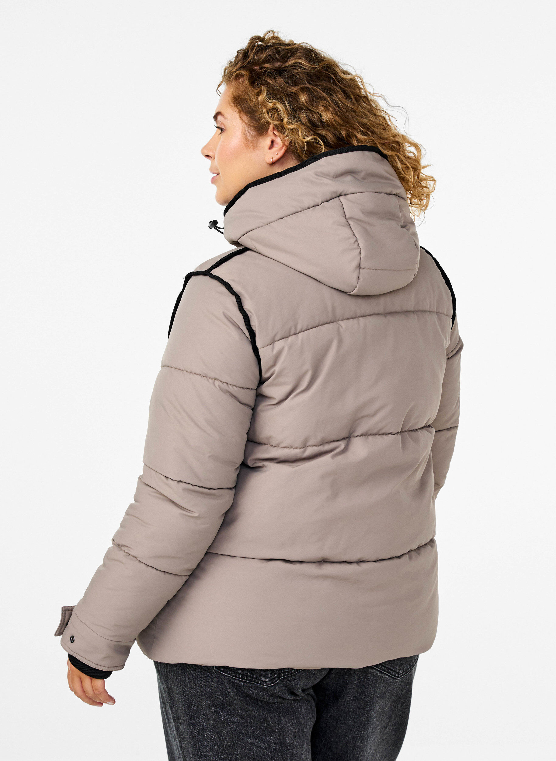 ZizziKorte puffer jas met contrastdetails, Beige, Model image number 2