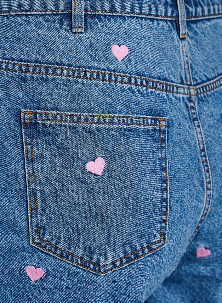 Korte spijkerbroek met hoge taille en geborduurde hartjes, Light B. Pink Heart, Packshot