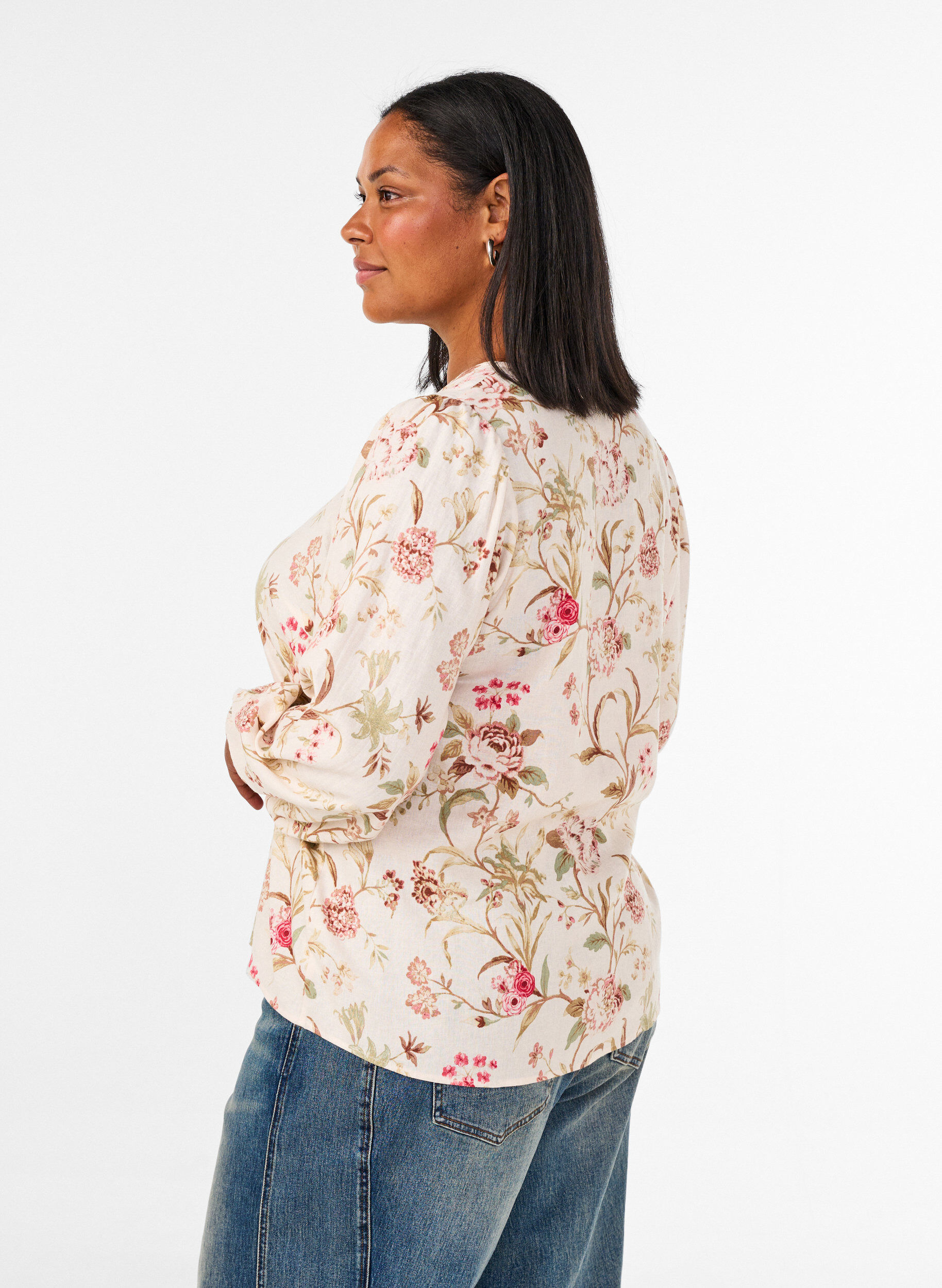 ZizziGebloemde blouse van linnen en viscose met lange mouwen, Vanille, Model image number 2