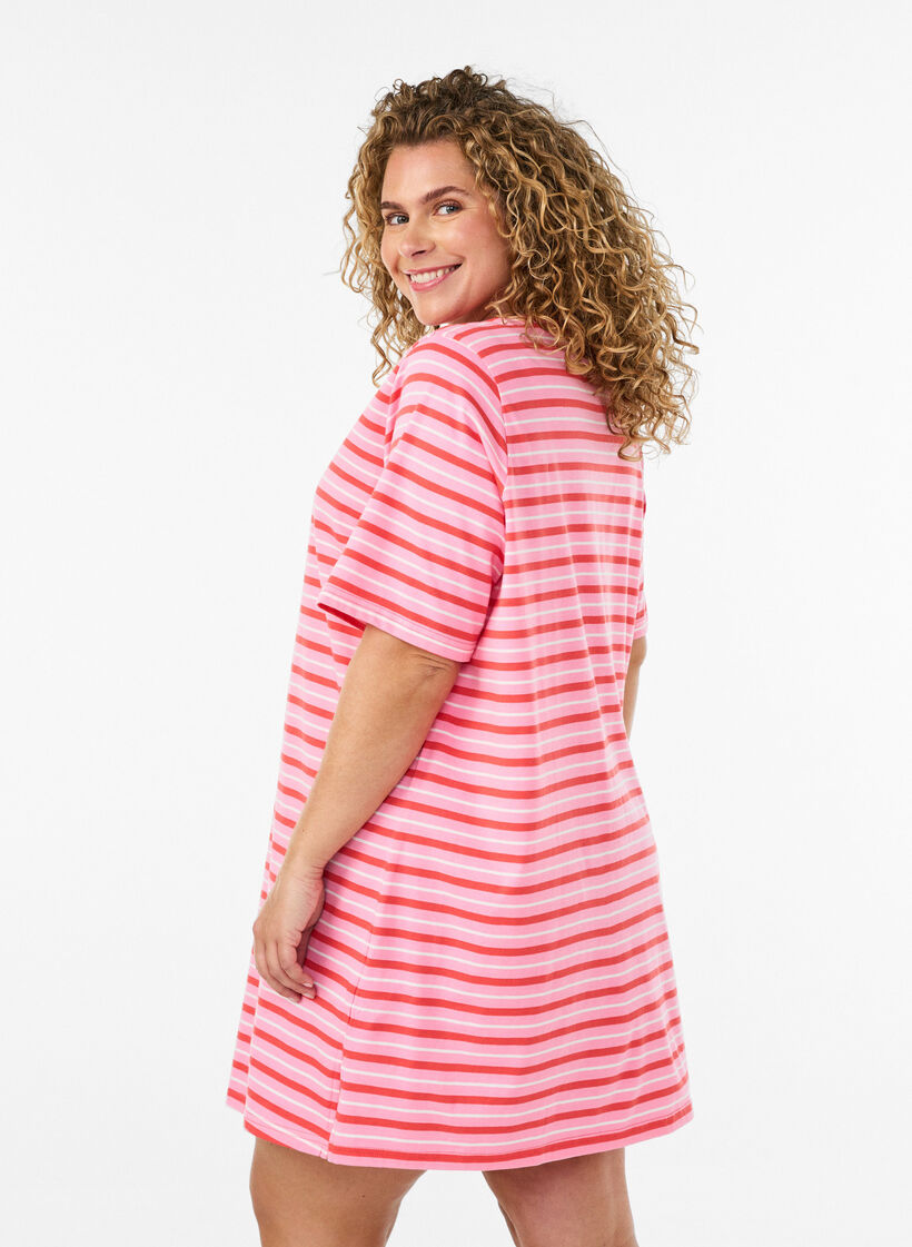 Lang oversized gestreept T-shirt in biologische katoen, Roze, Model image number 2