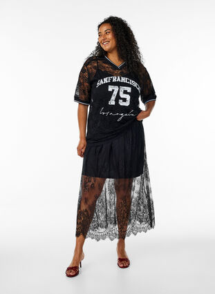 ZizziSportief T-shirt van kant met losse pasvorm, Black Bright White, Model image number 2