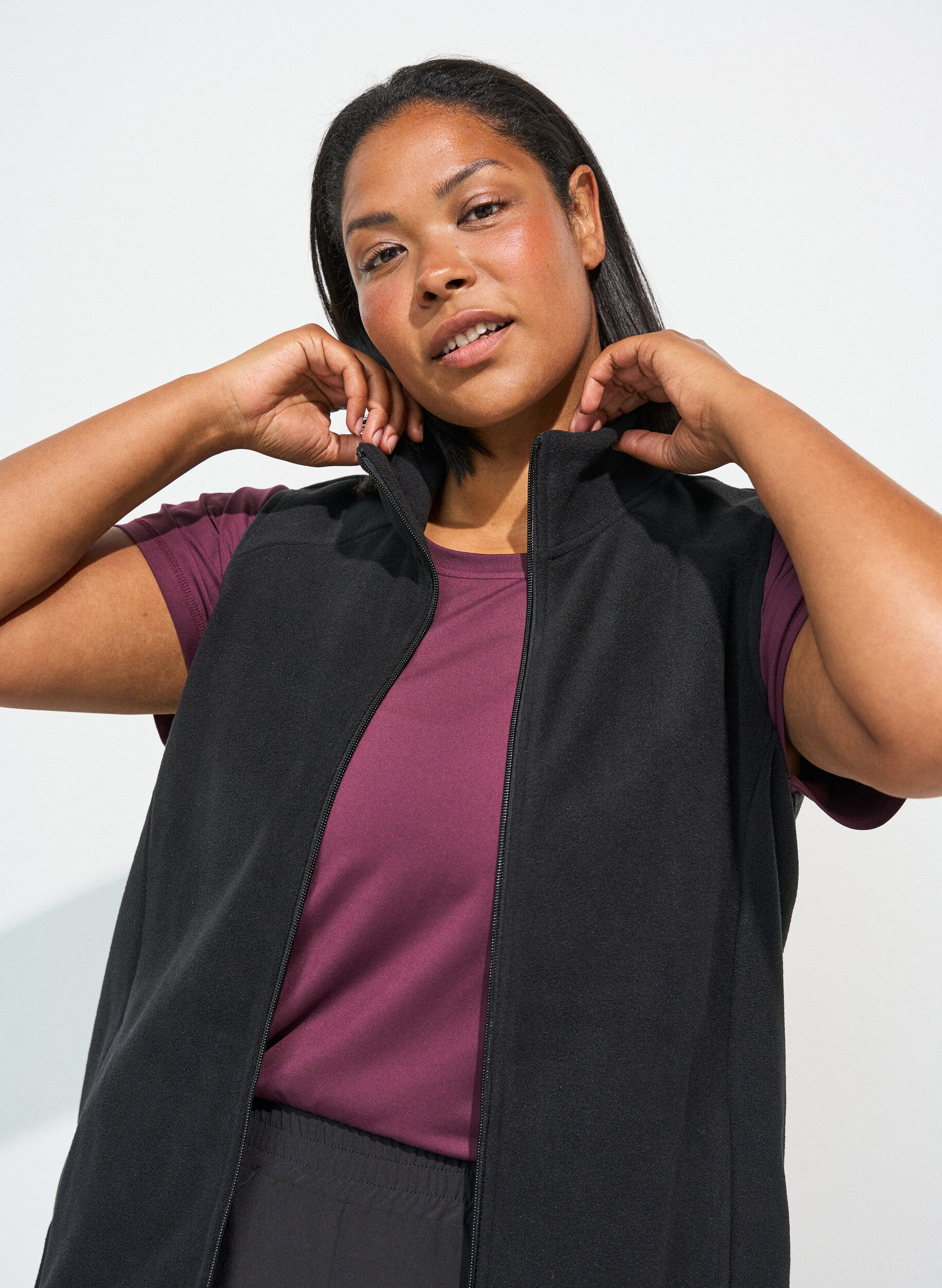 ZizziLichte trainingsbroek met zakken, Zwart, Model image number 3