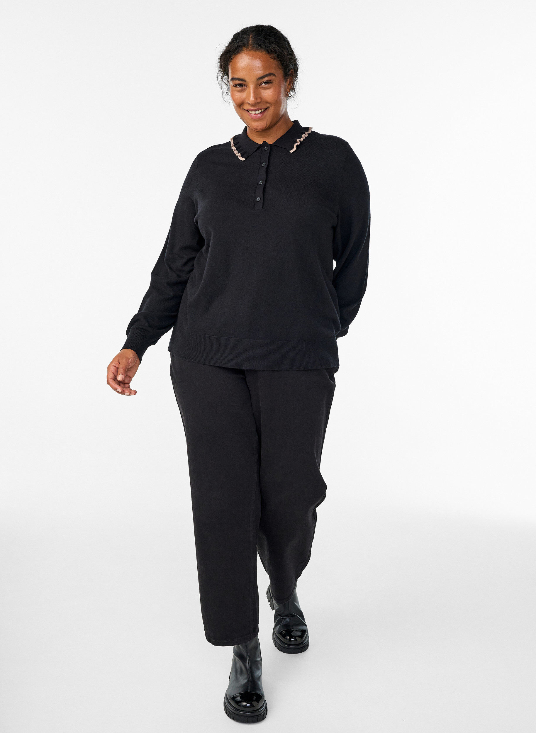 ZizziGebreide blouse met een geruffelde polokraag, Zwart, Model image number 1