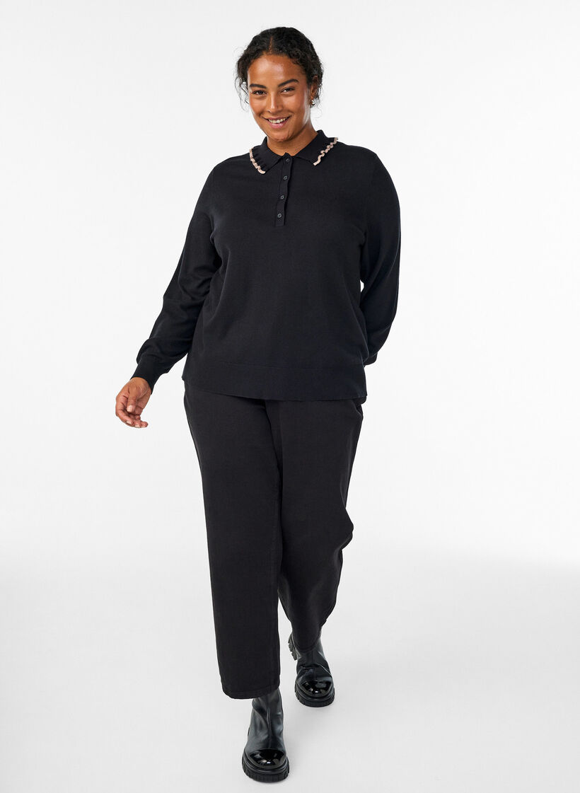 Gebreide blouse met een geruffelde polokraag, Zwart, Model image number 1
