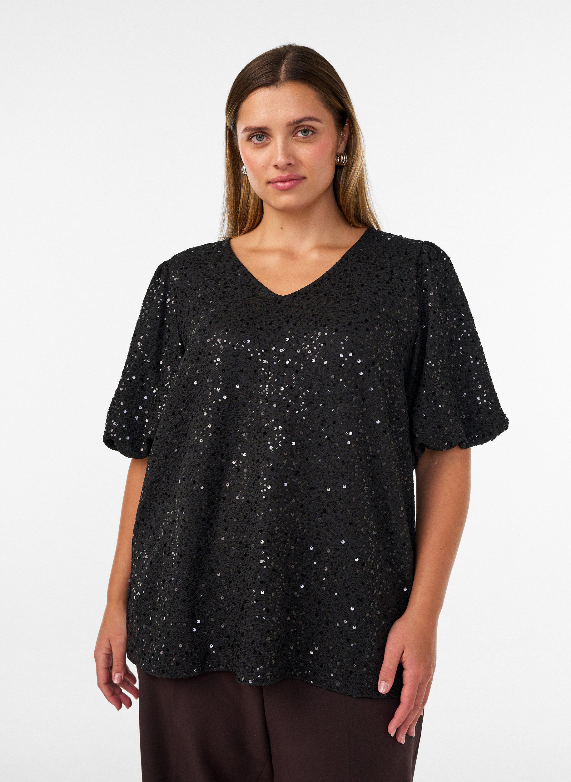 Blouse met pailletten en ballonmouwen, Zwart, Model