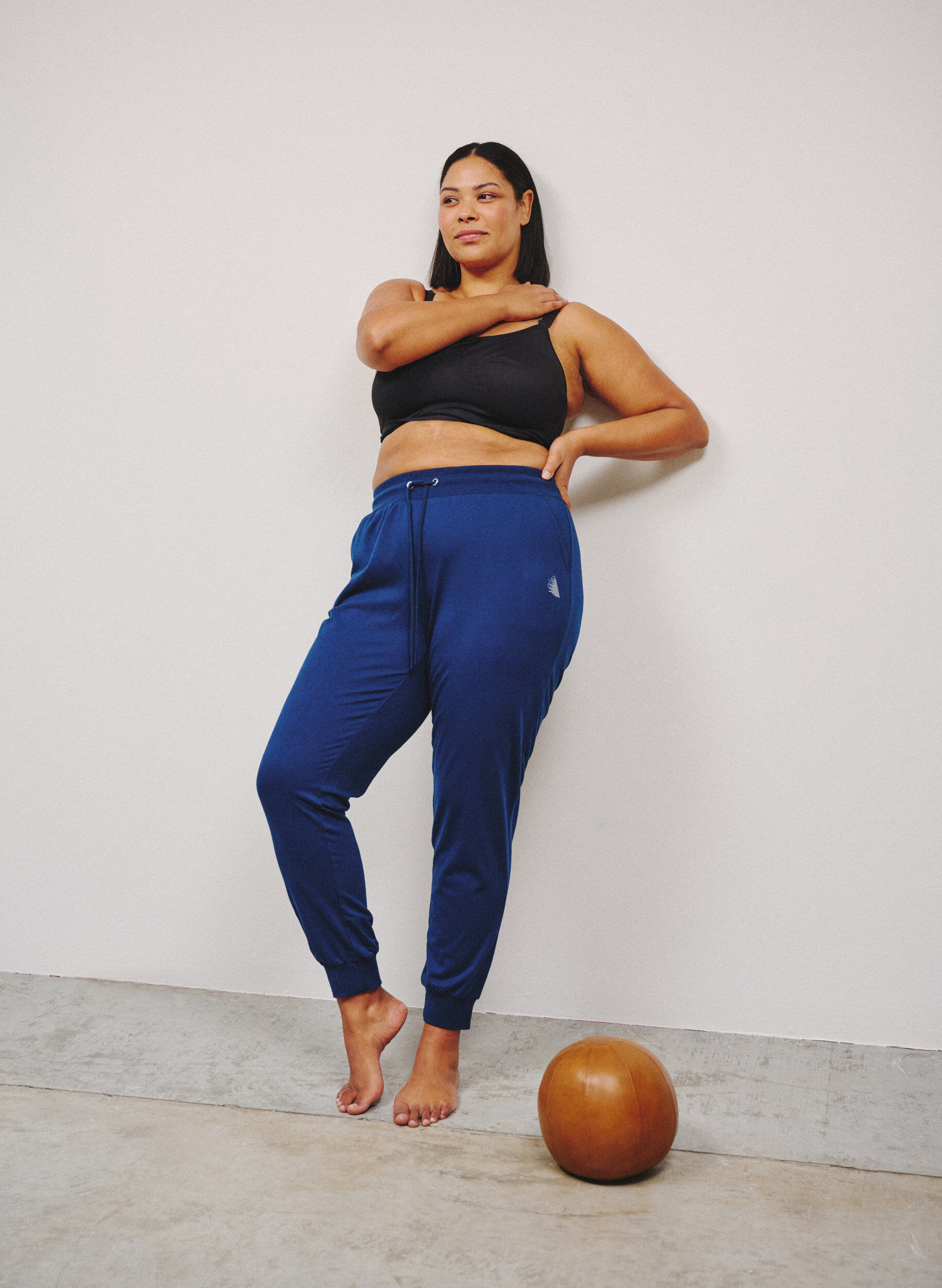 Pantalon de surv&ecirc;tement ample avec poches