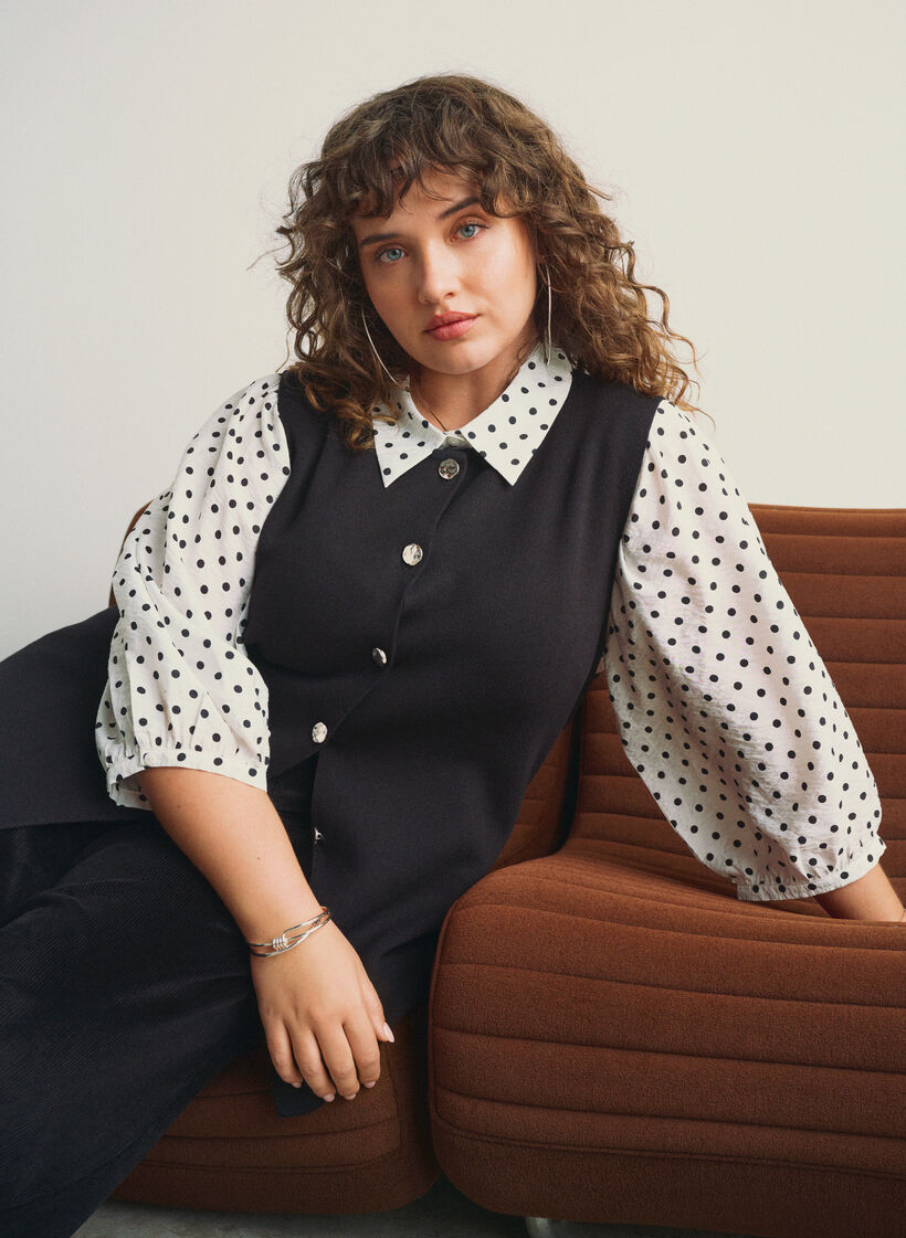 Mouwloze breisel vest met decoratieve knopen, Zwart, Image image number 0