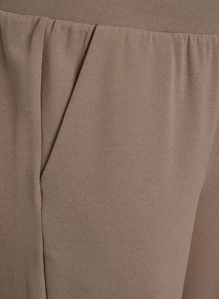 FLASH - Hoog getailleerde kniebroek met losse pasvorm, Bruin, Packshot image number 2